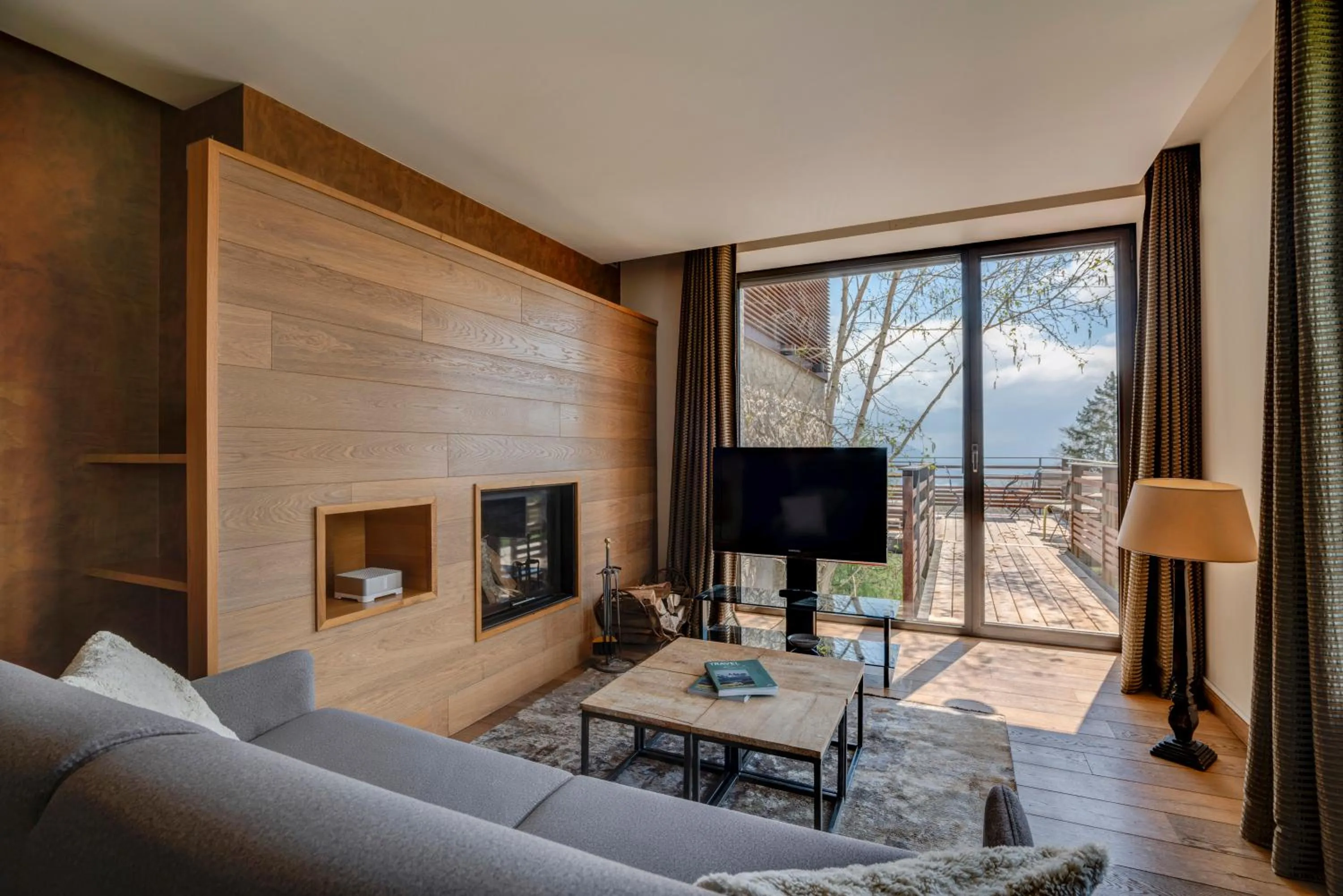 Patio in Château des Avenieres