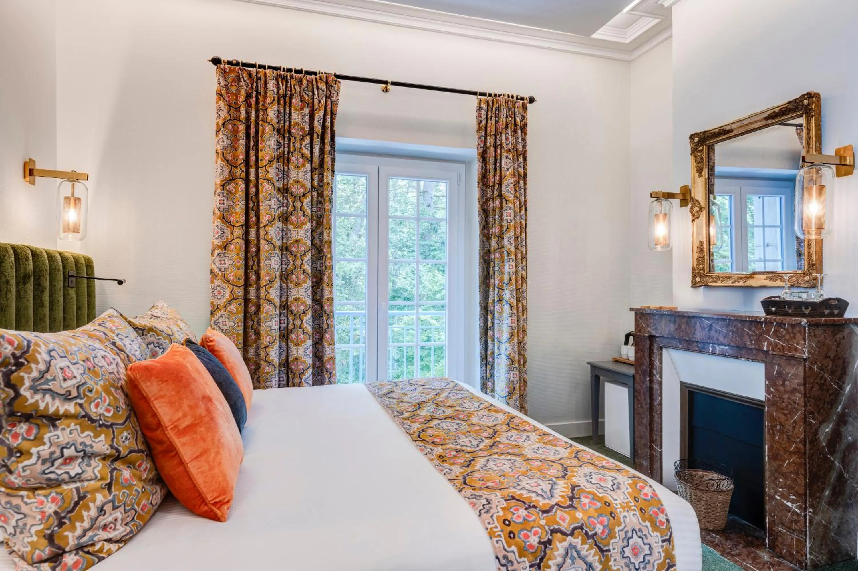 Bed in Château des Avenieres