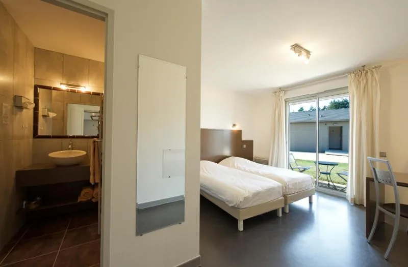 Photo of the whole room, Bed in Bel Horizon