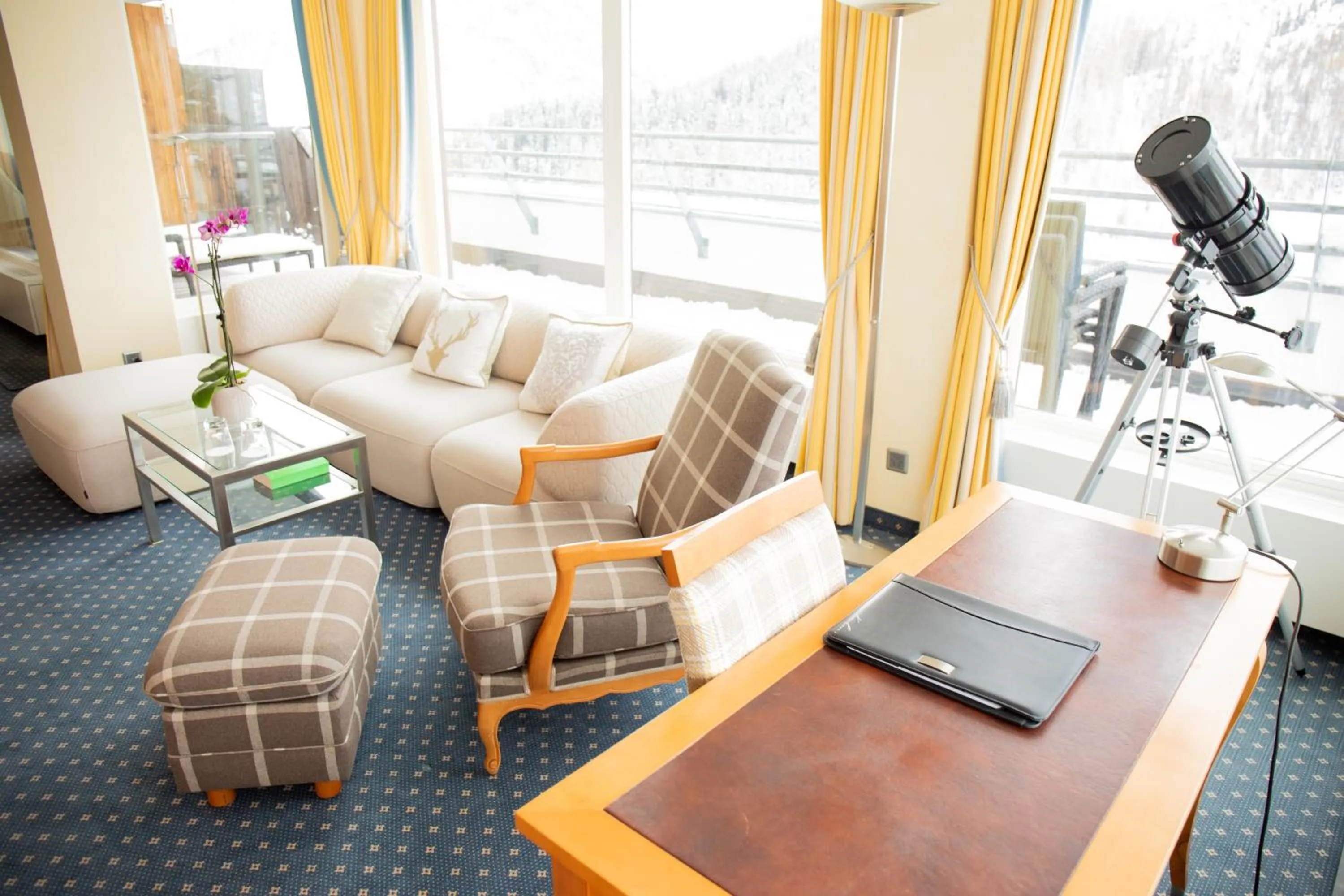 Photo of the whole room in Arosa Kulm Hotel & Alpin Spa