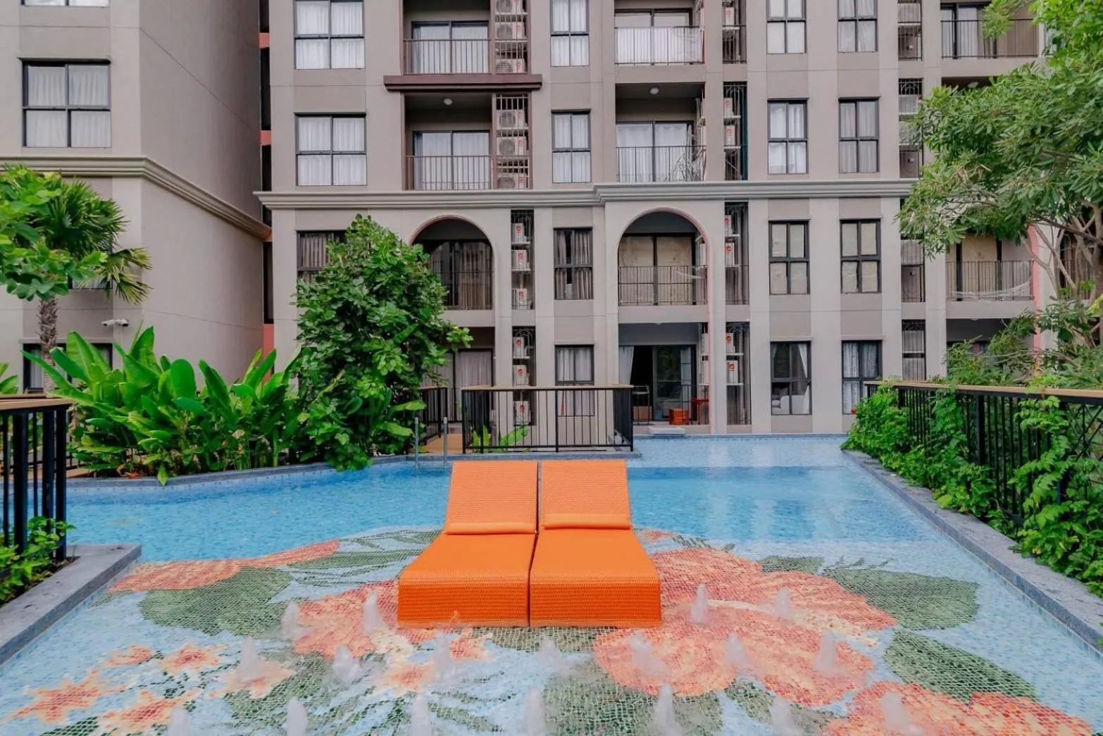 Cicada Huahin Pool Access by PP ห้องสวยติดสระ