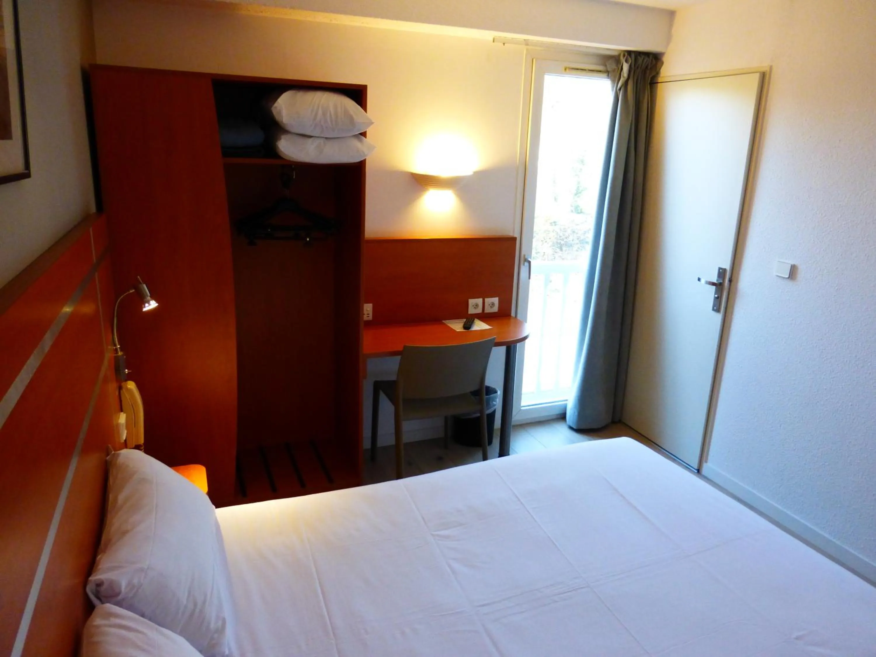 Bed in Hotel & Restaurant Heliotel