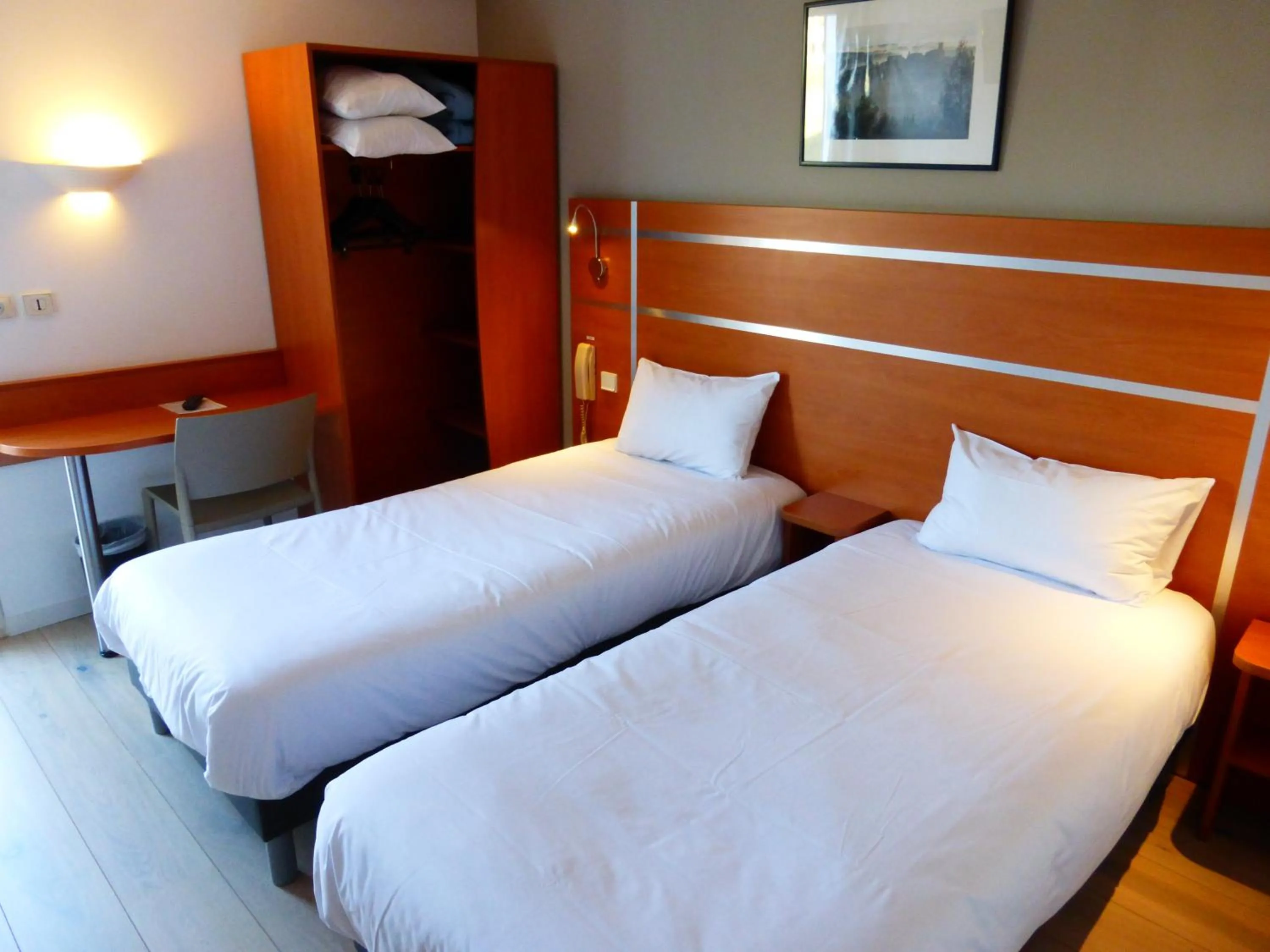 Bed in Hotel & Restaurant Heliotel