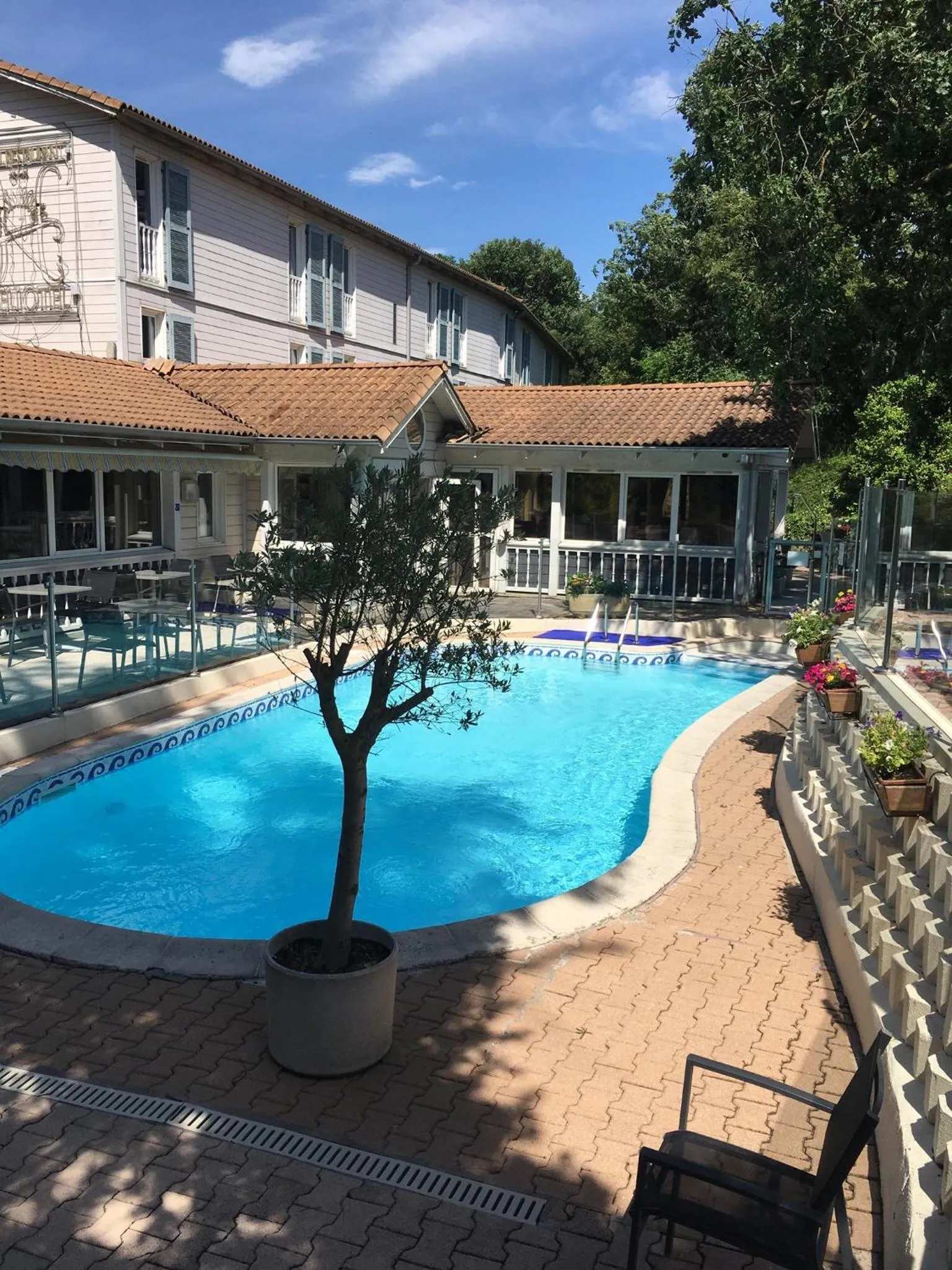 Property building in Hotel & Restaurant Heliotel