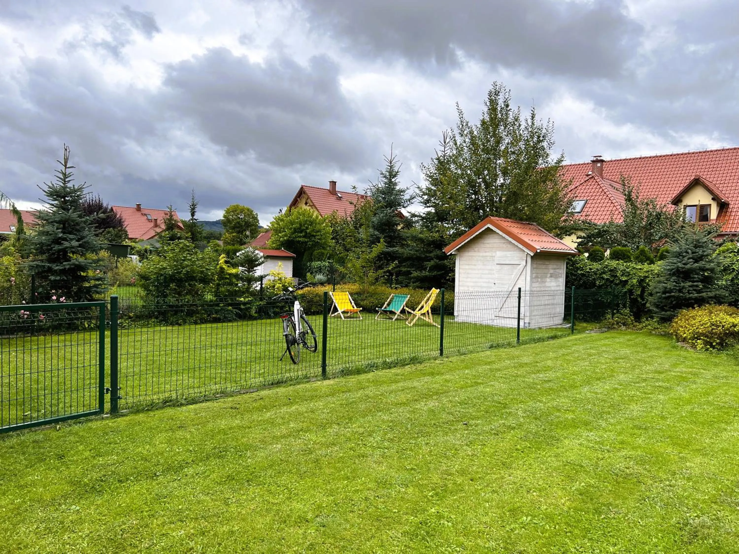 Property building in ApartamentyKudowa - Willa Pod Dębami z ogrodem i parkingiem,