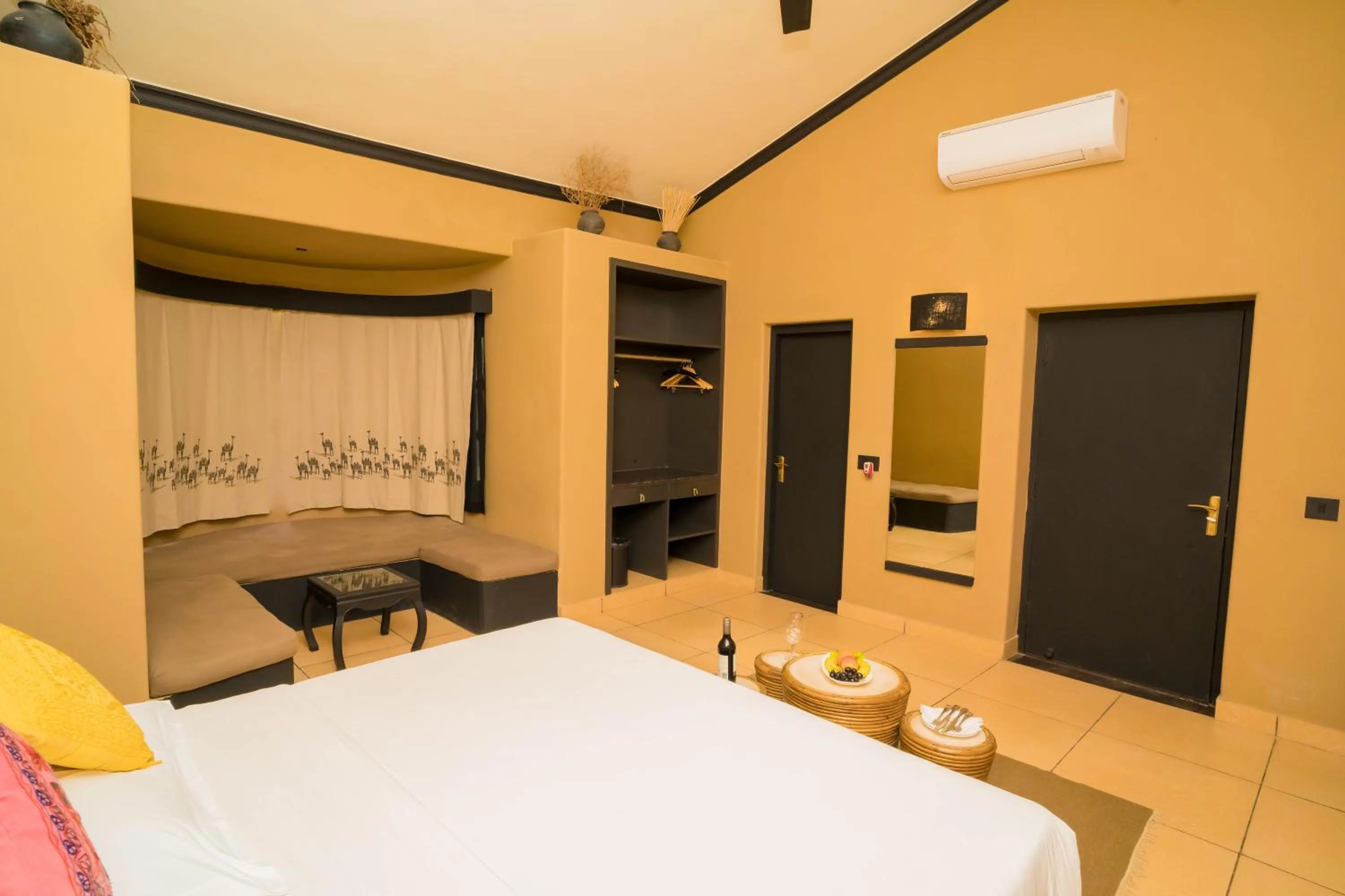 Bed in Clarks Safari Pushkar