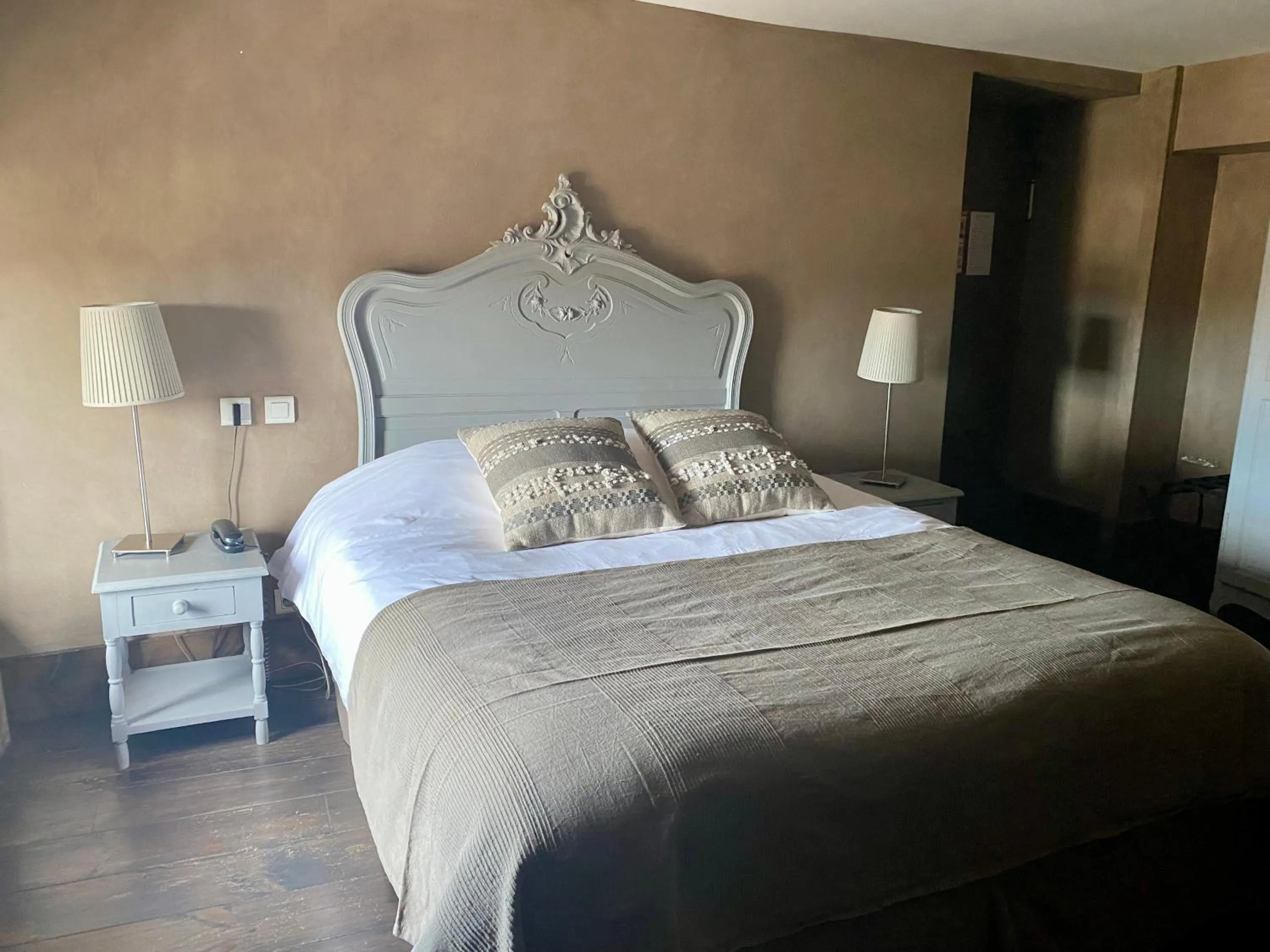 Photo of the whole room, Bed in Hôtel de la Tour