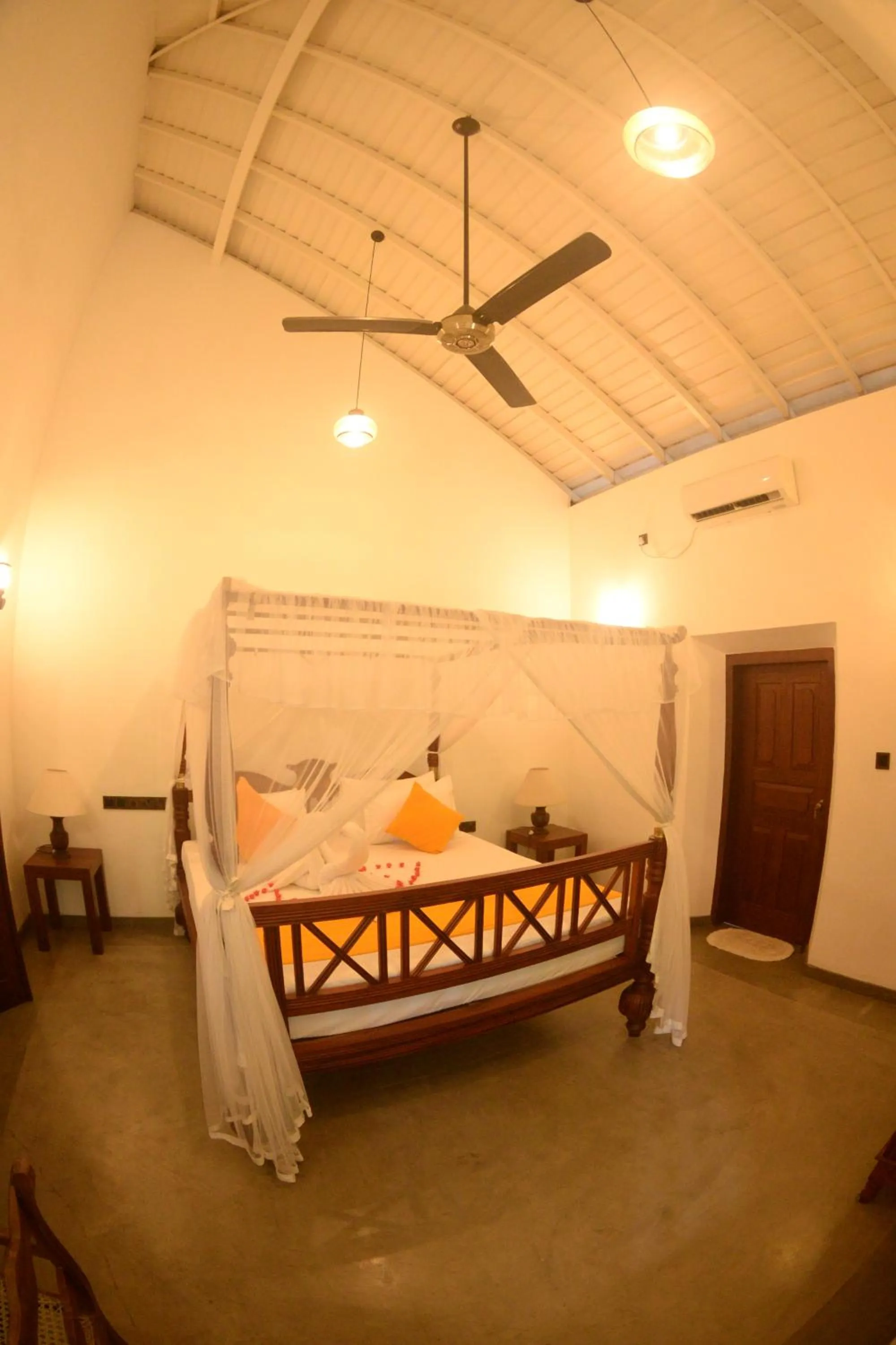 Bed in Pinipahana Walauwa Resort & villa