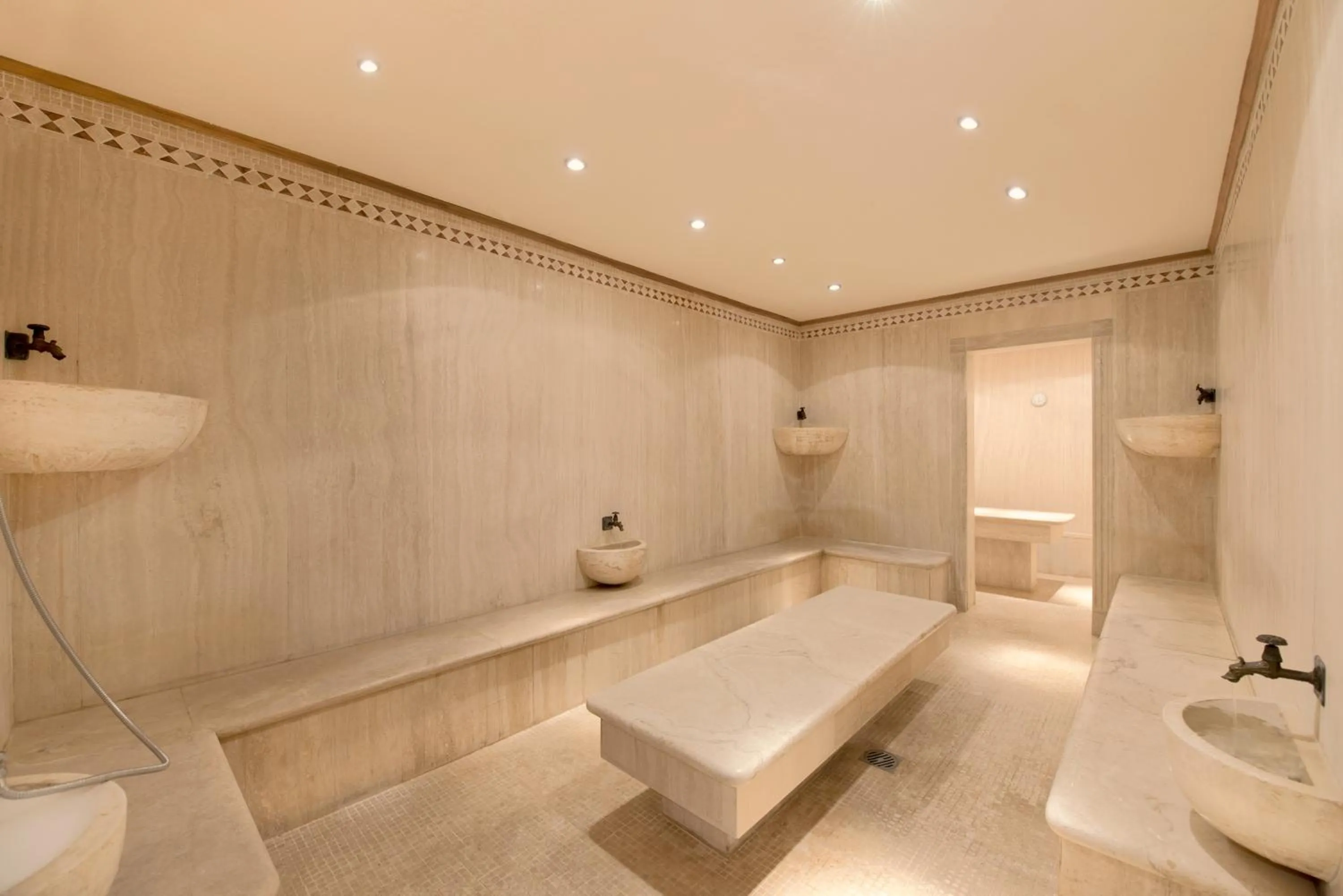 Steam room in Swiss Diamond Hotel & Spa