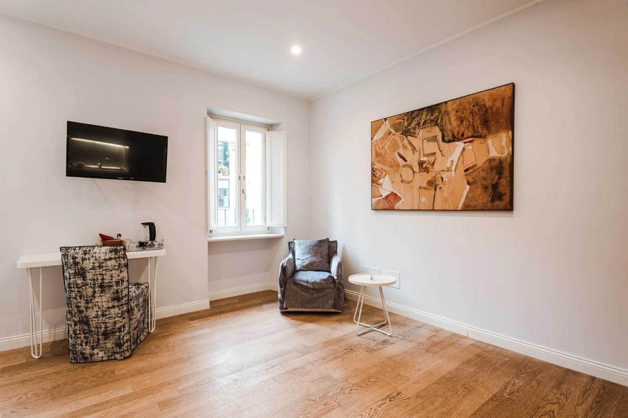 Communal lounge/ TV room in Nikis Collection Trastevere