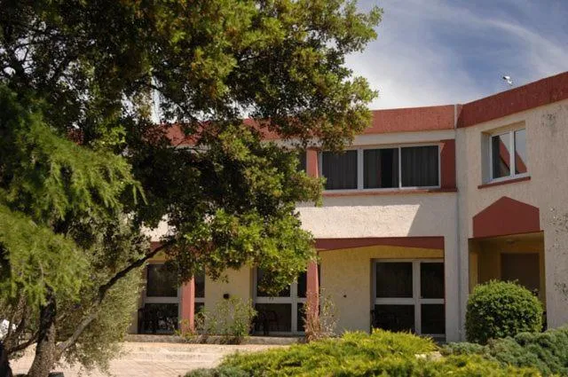 Facade/entrance in Hotel Le Lagon