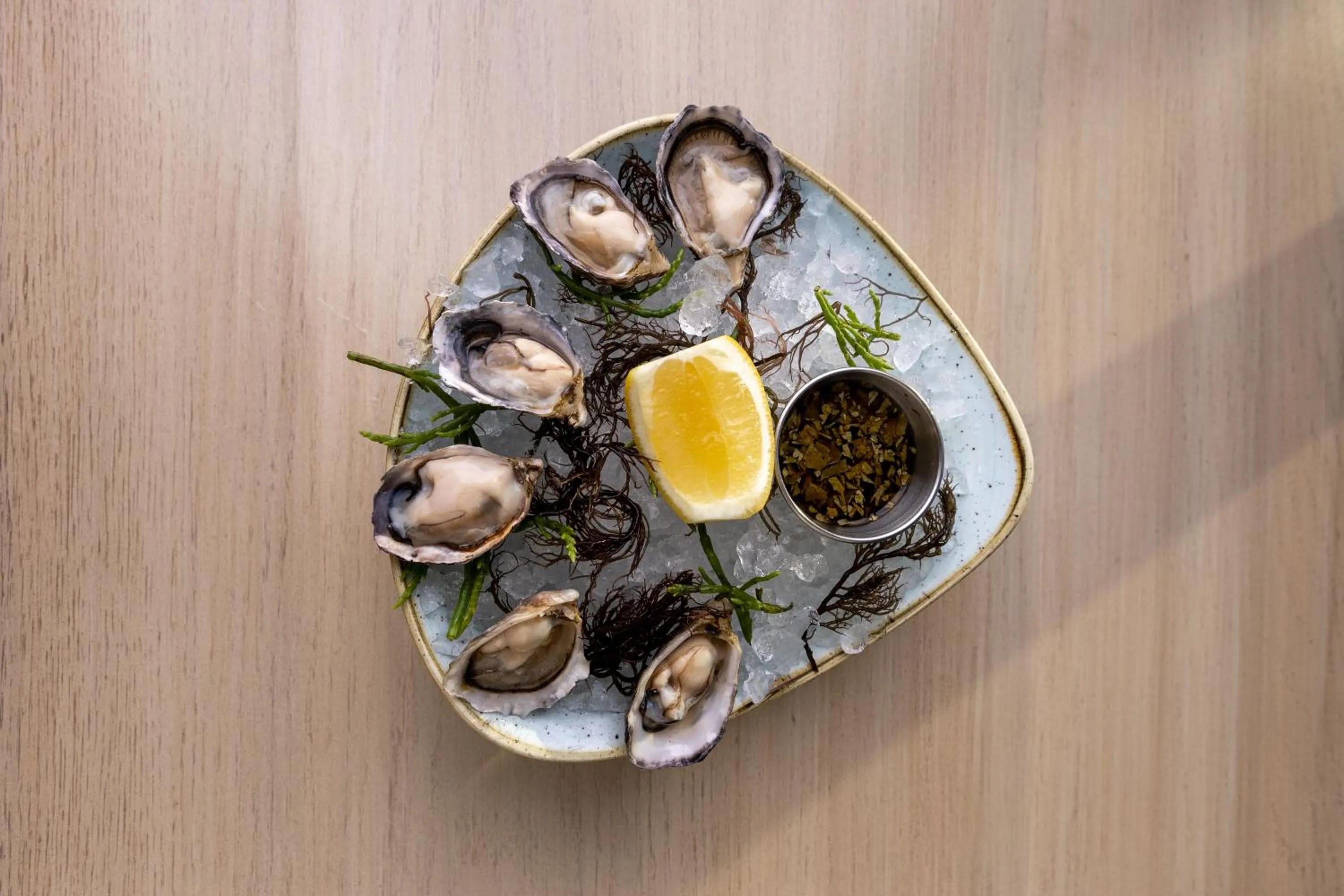 Restaurant/places to eat in Royal Lahaina Resort & Bungalows