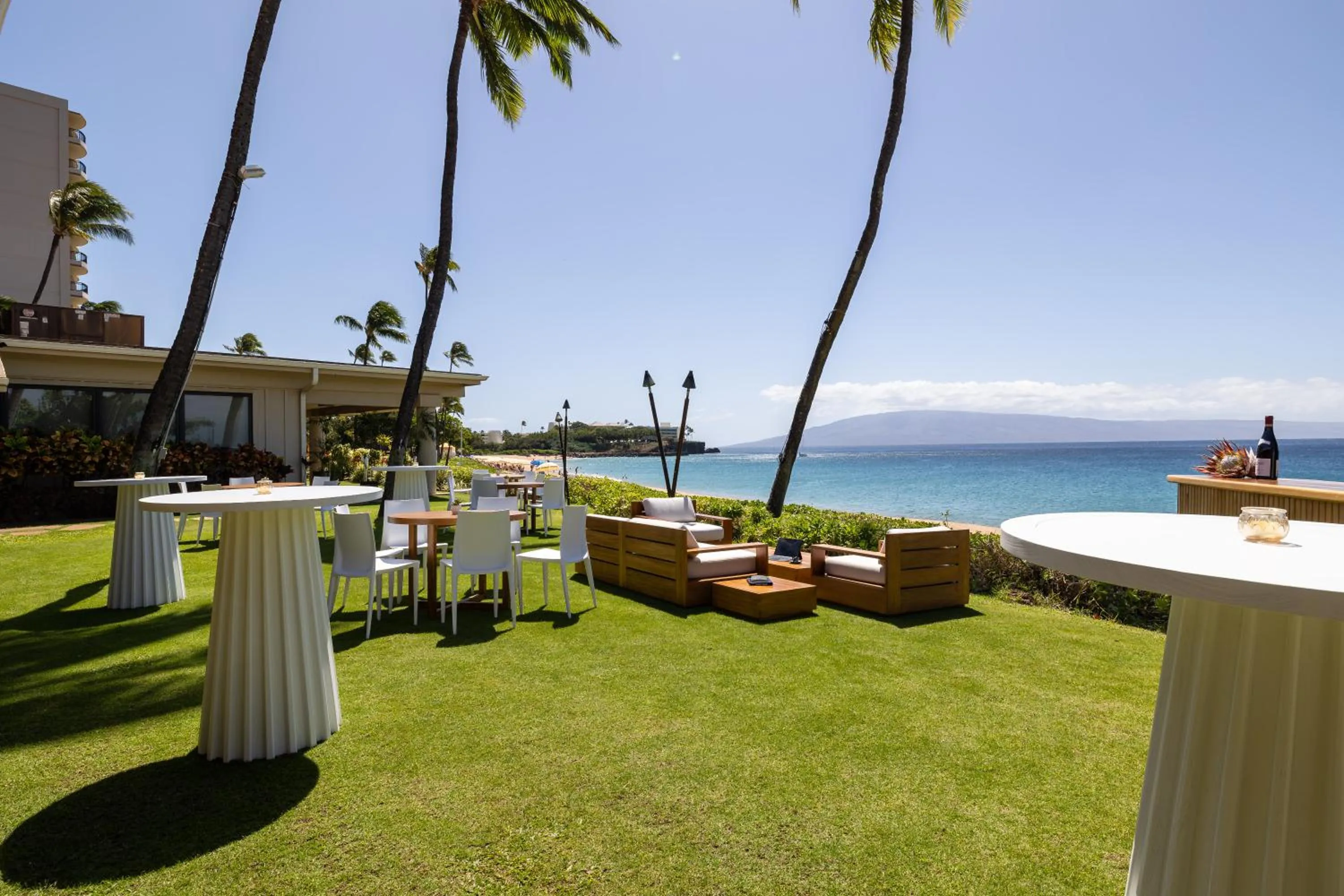 Banquet/Function facilities in Royal Lahaina Resort & Bungalows