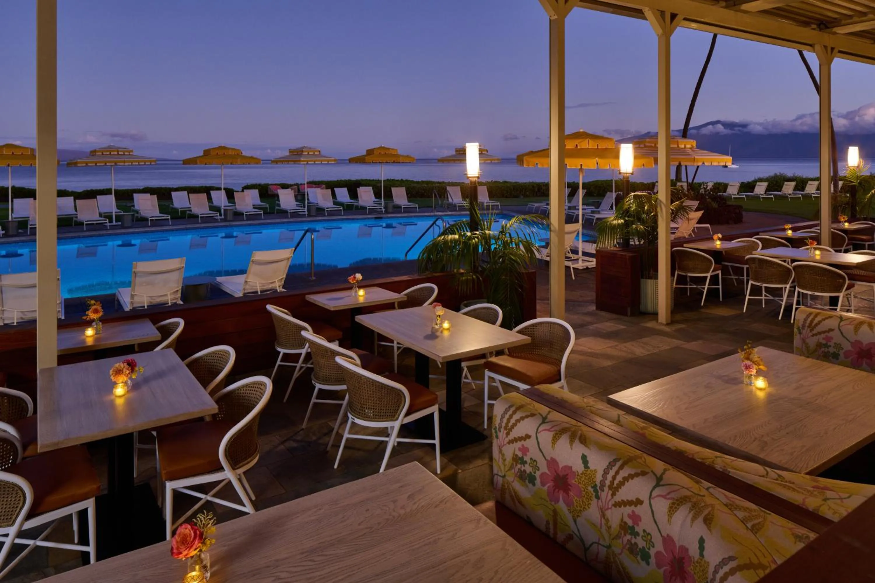 Restaurant/places to eat in Royal Lahaina Resort & Bungalows