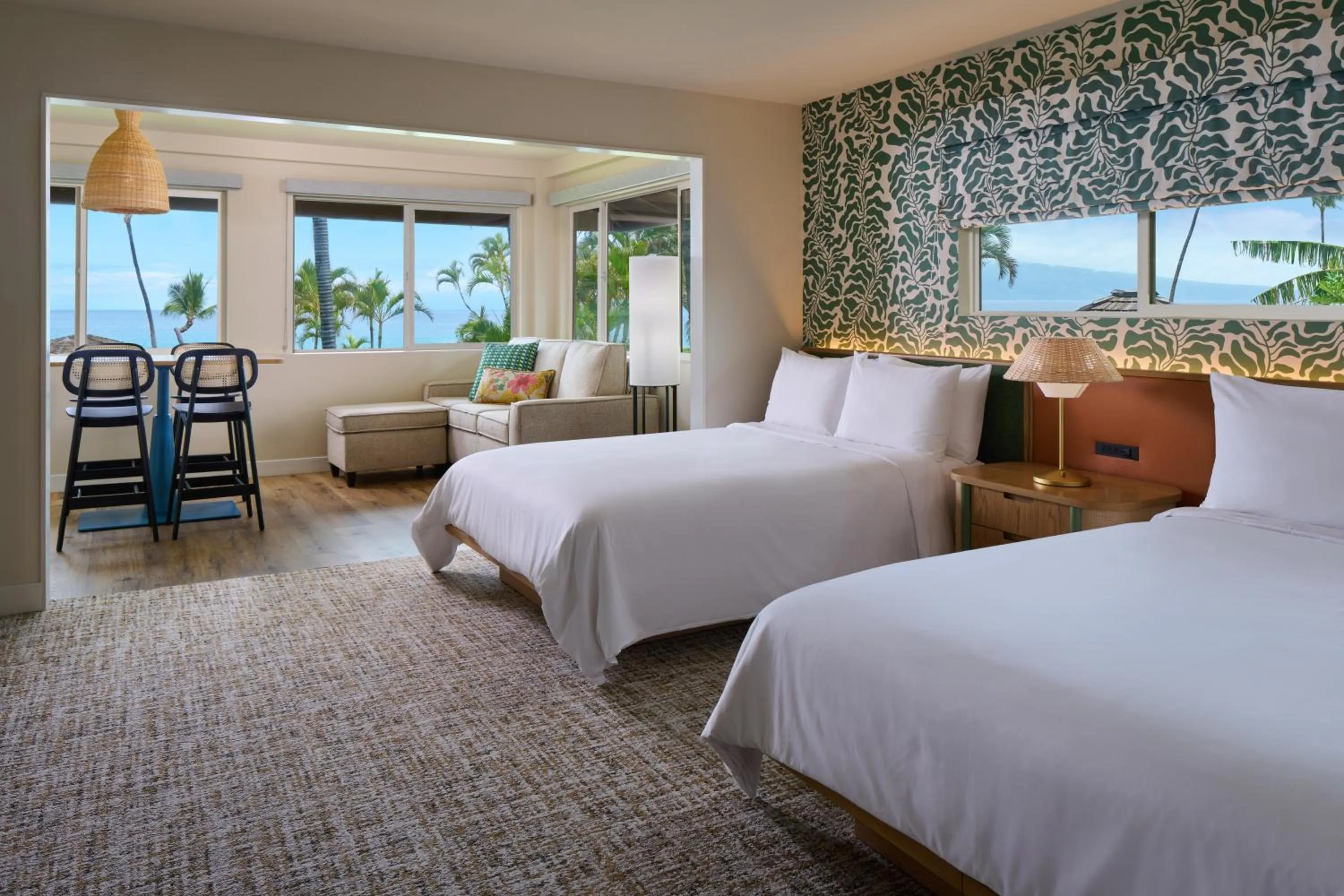 Bed in Royal Lahaina Resort & Bungalows