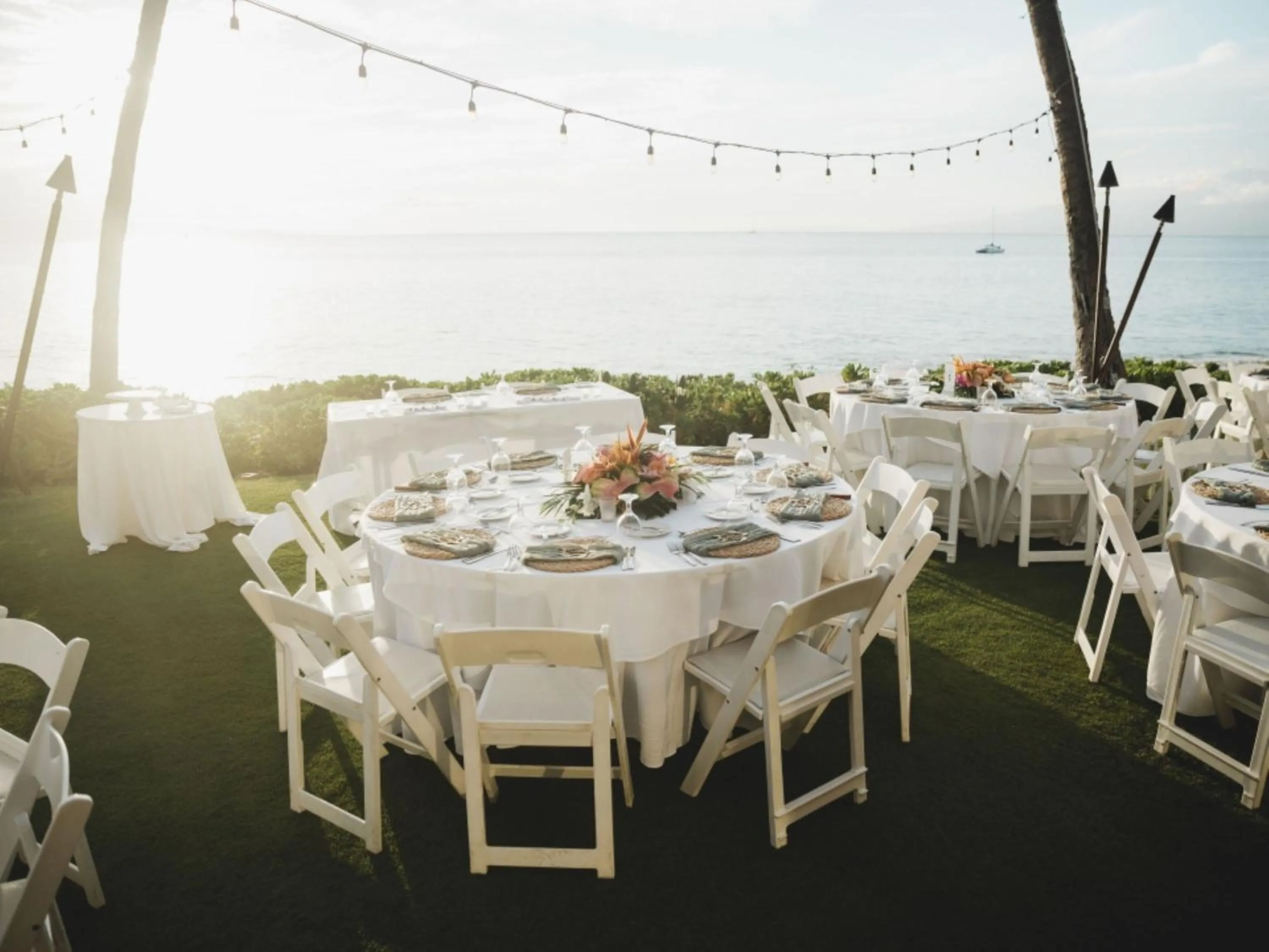 wedding in Royal Lahaina Resort & Bungalows
