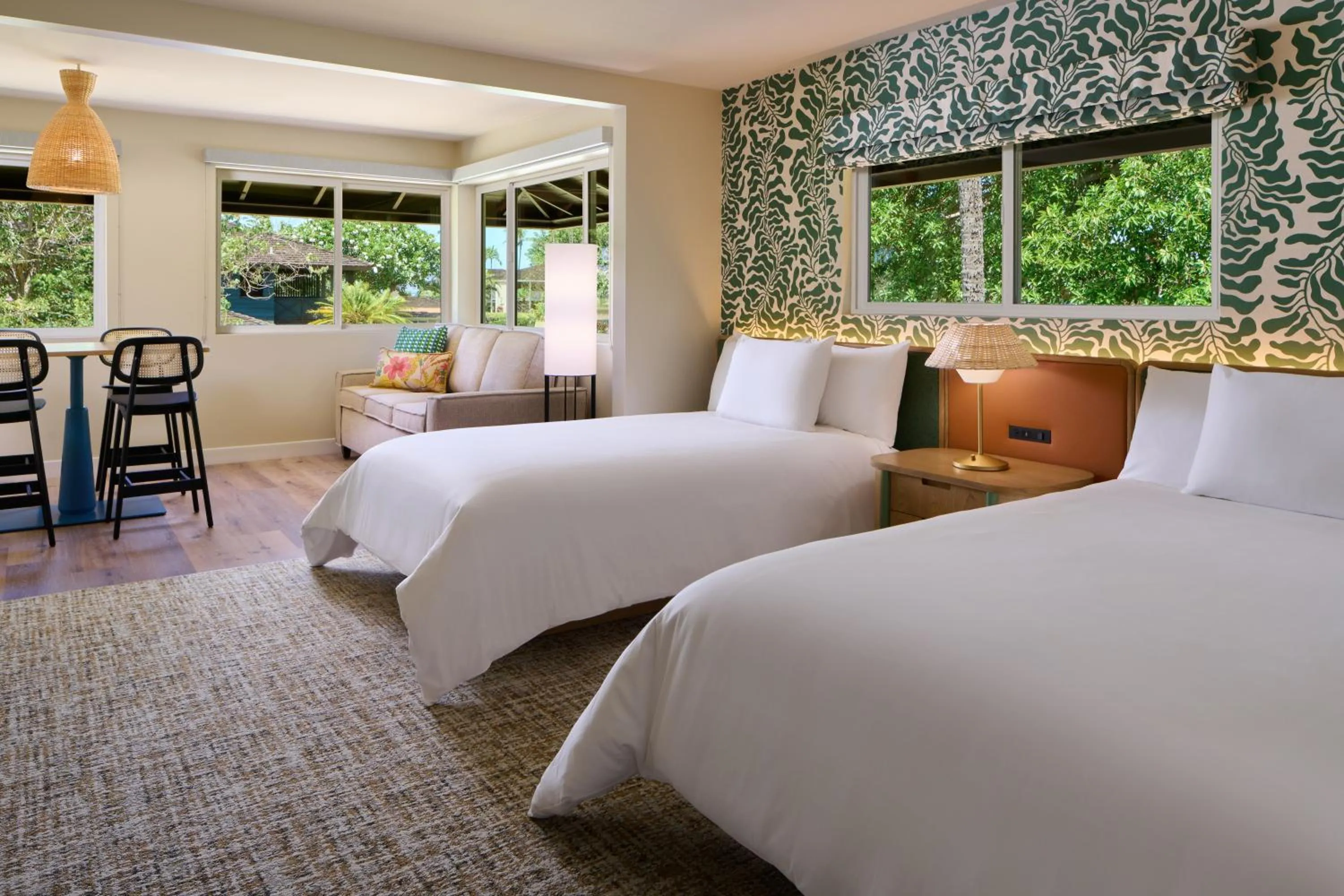 Photo of the whole room, Bed in Royal Lahaina Resort & Bungalows