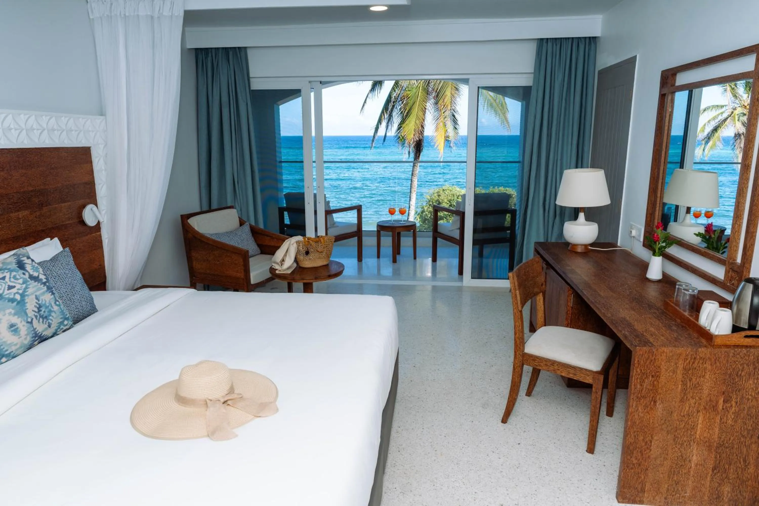 Sea view, Bed in Diamonds Leisure Beach & Golf Resort