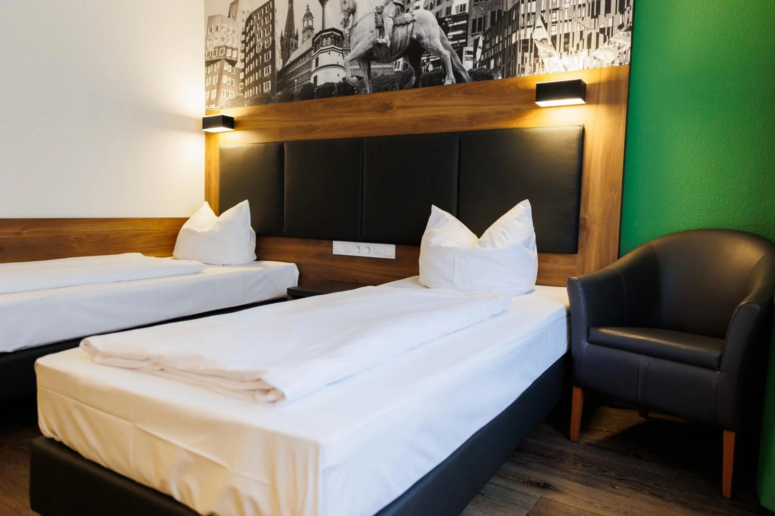 Deluxe Twin Room in Bellevue Hotel