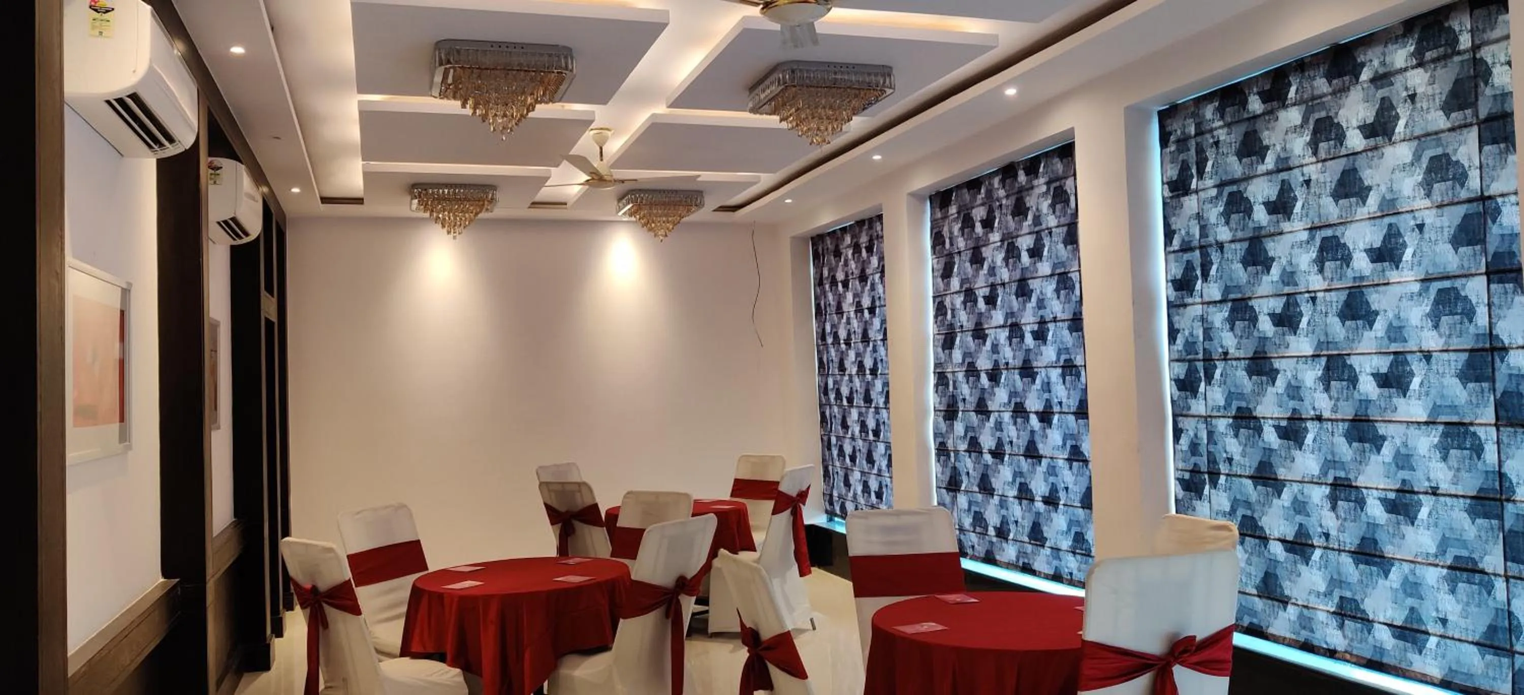 Meeting/conference room in Elora Lords Eco Inn , Lucknow