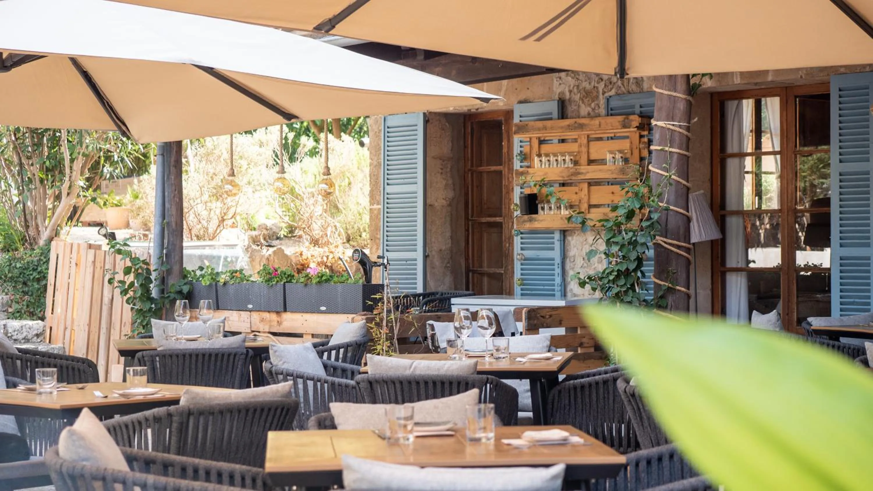 Restaurant/places to eat in Hotel Rural Nou Dalt Muntanya