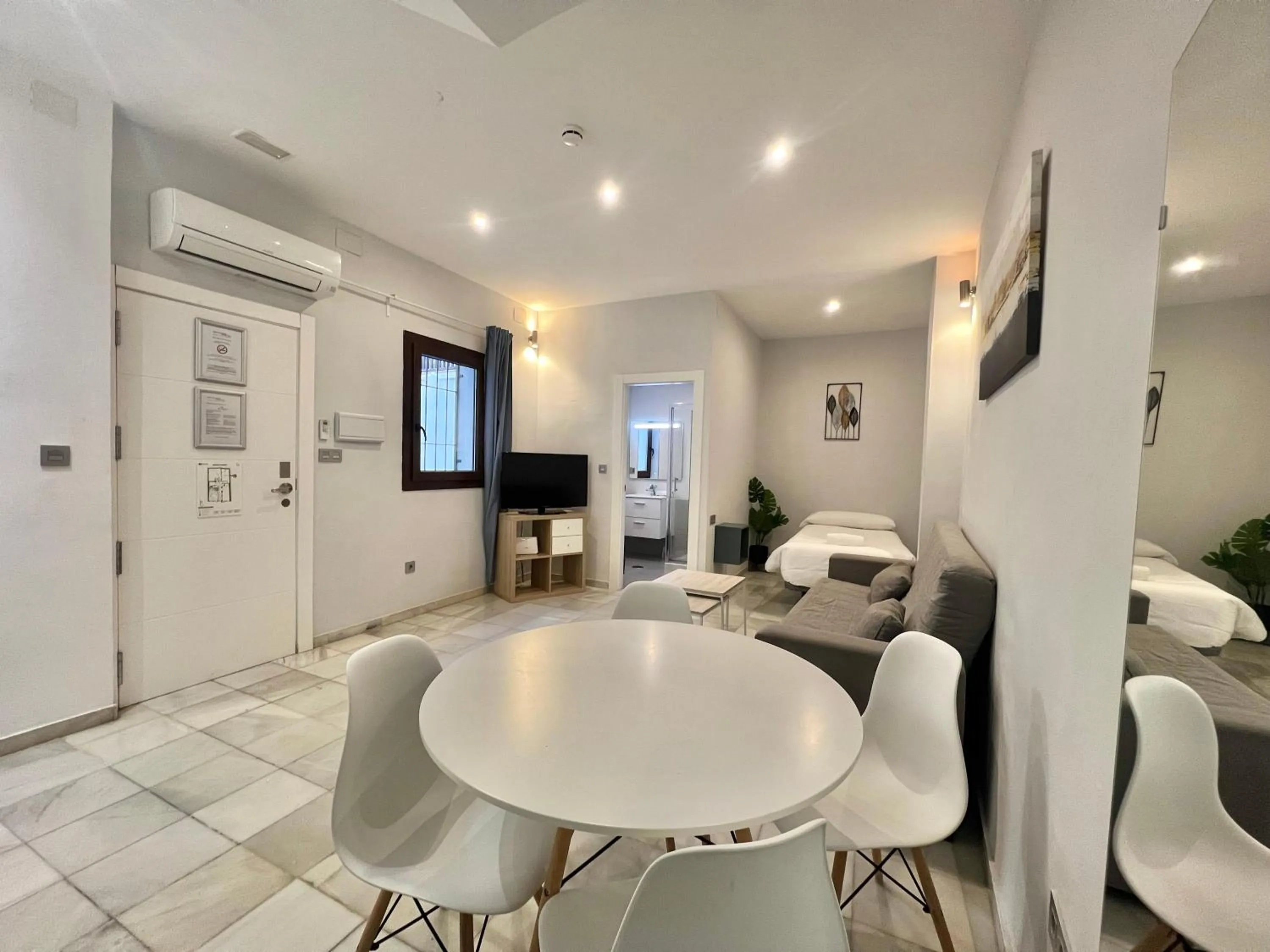 Living room in Apartamentos Realejo Granada Centro 3000