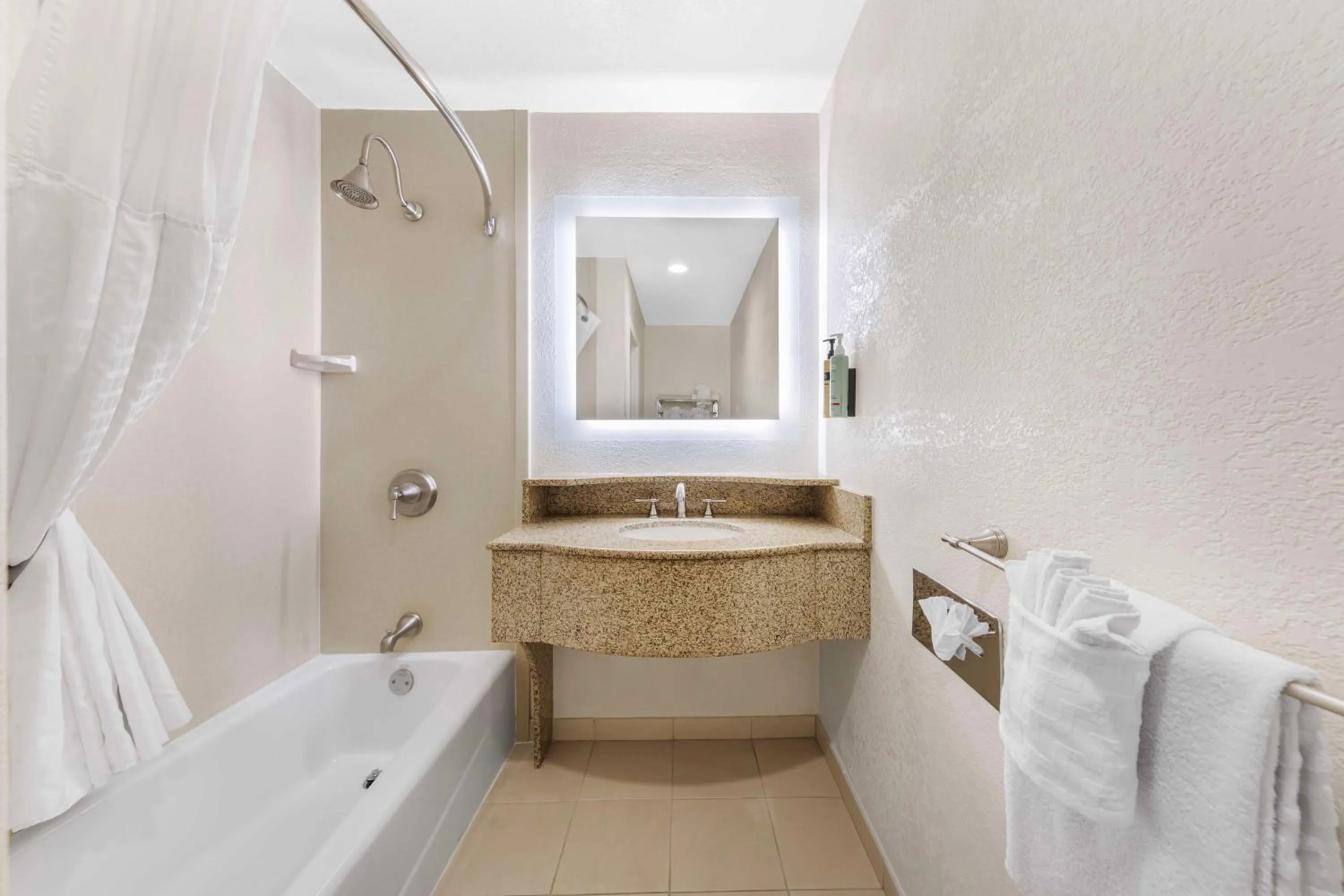 Bathroom in Best Western Plus Ontario Airport & Convention Center