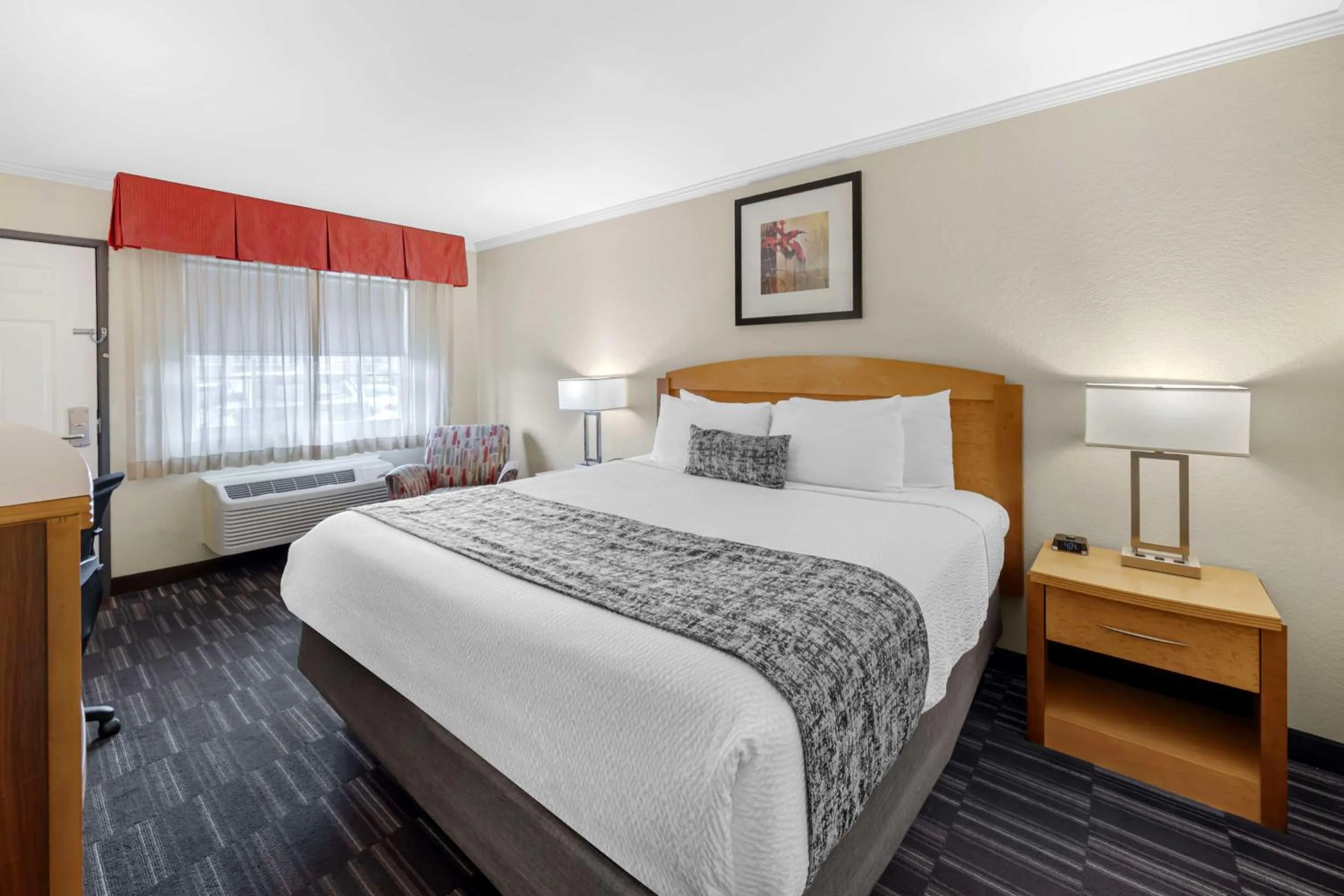 Bedroom, Bed in Best Western Plus Ontario Airport & Convention Center