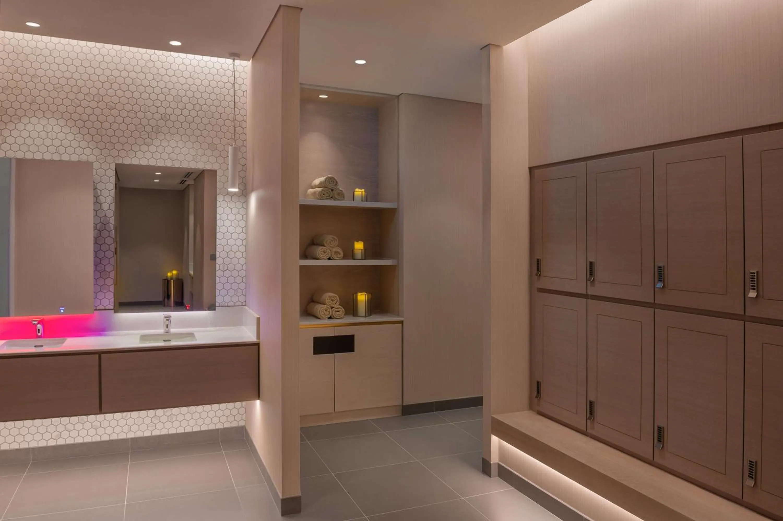 Spa and wellness centre/facilities in The WB Abu Dhabi, Curio Collection By Hilton