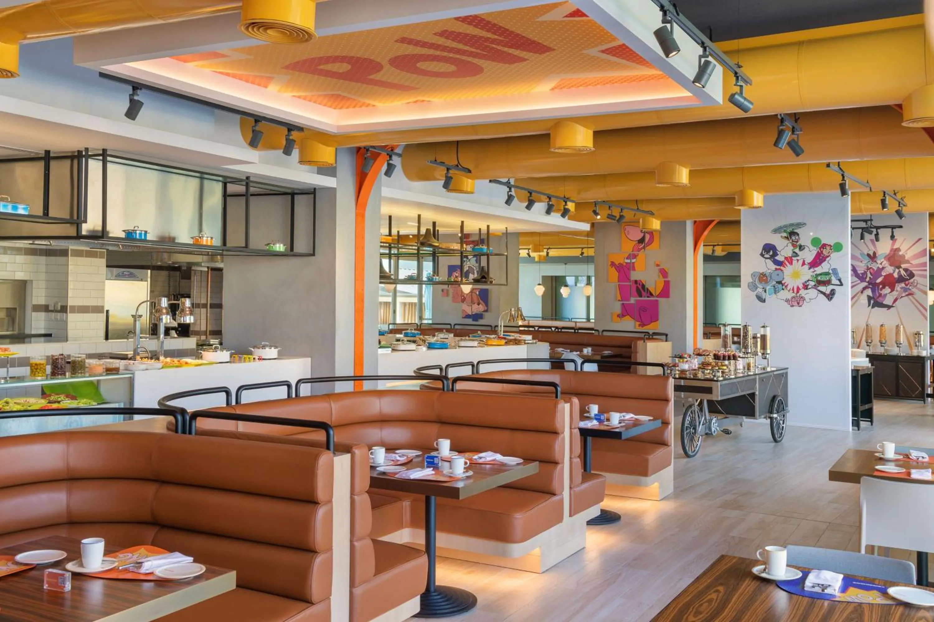 Restaurant/places to eat in The WB Abu Dhabi, Curio Collection By Hilton