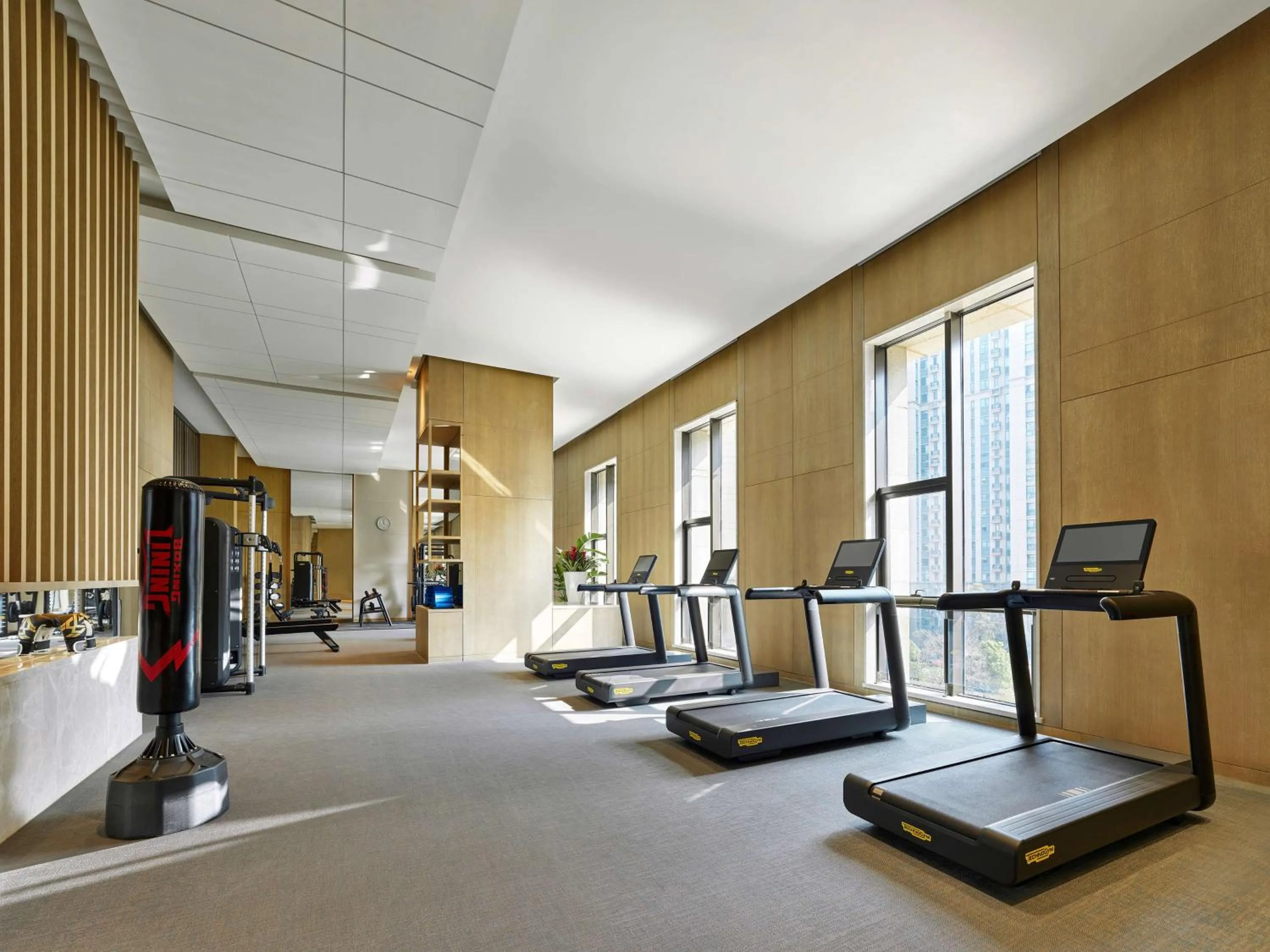 Fitness centre/facilities in Doubletree By Hilton Quzhou