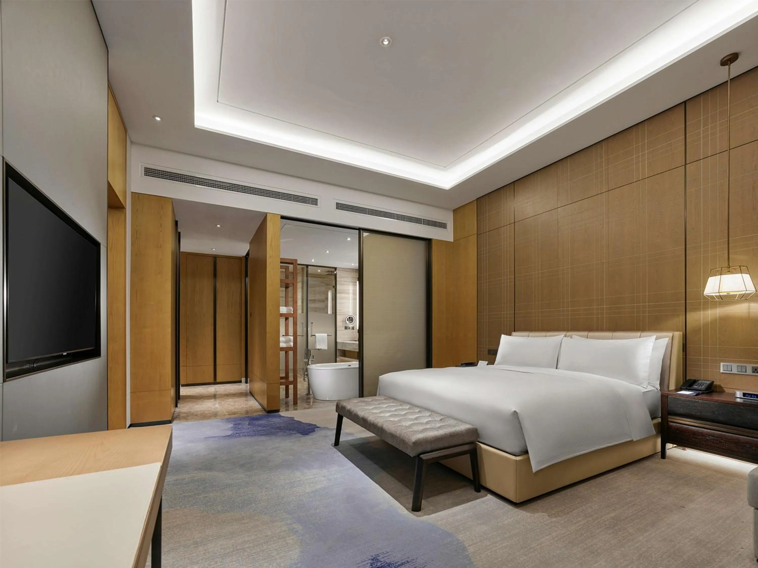 Bed in Doubletree By Hilton Quzhou