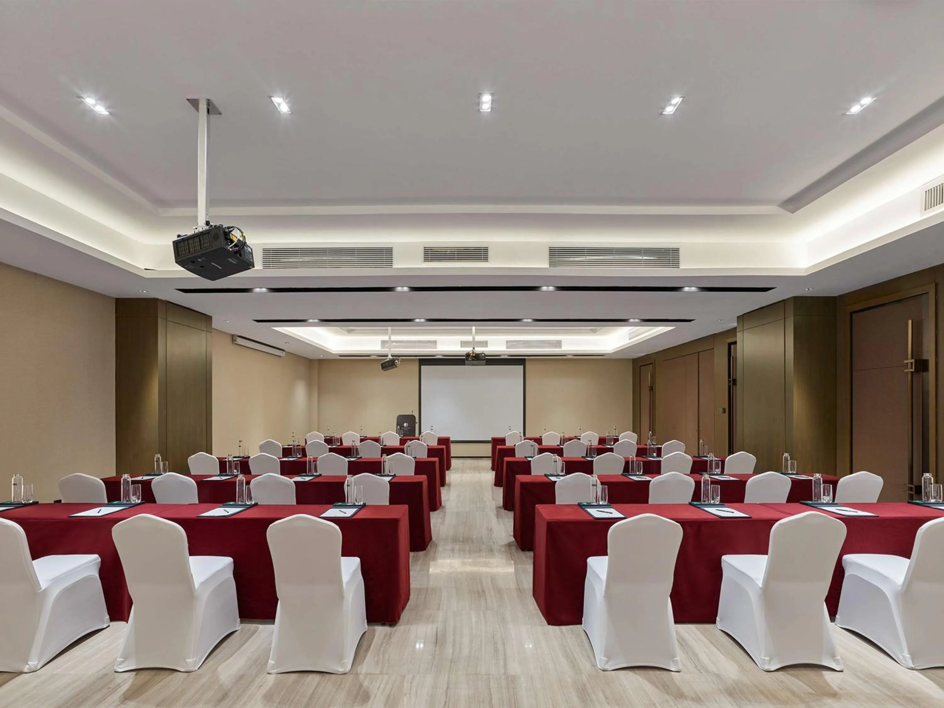 Meeting/conference room in Doubletree By Hilton Quzhou