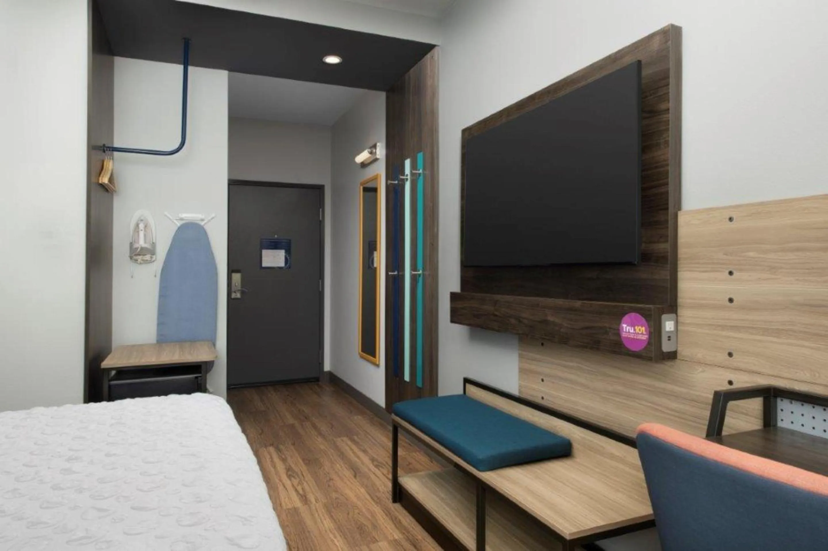 Bed in Tru By Hilton San Antonio North