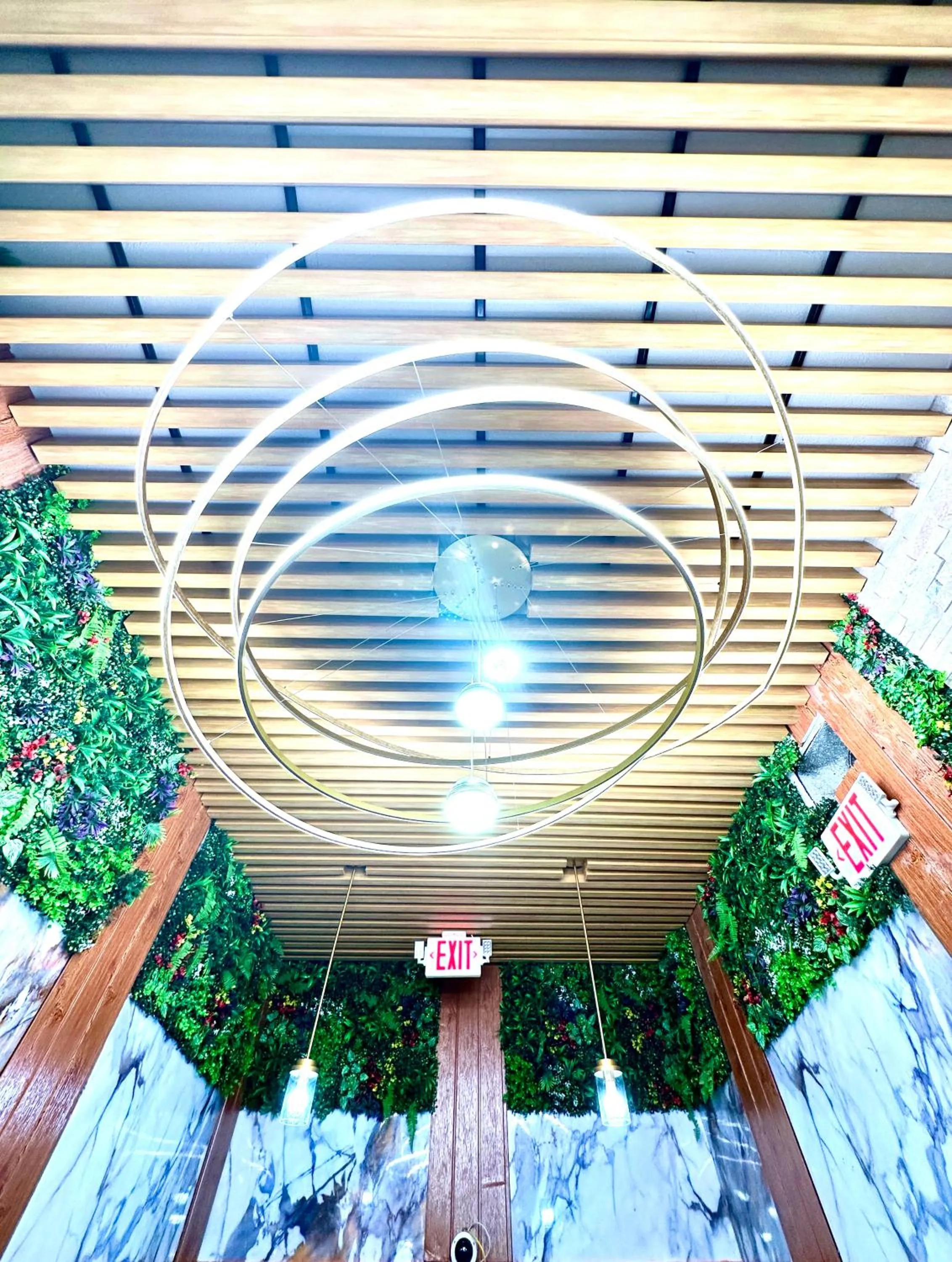 Property building in Midtown Inn