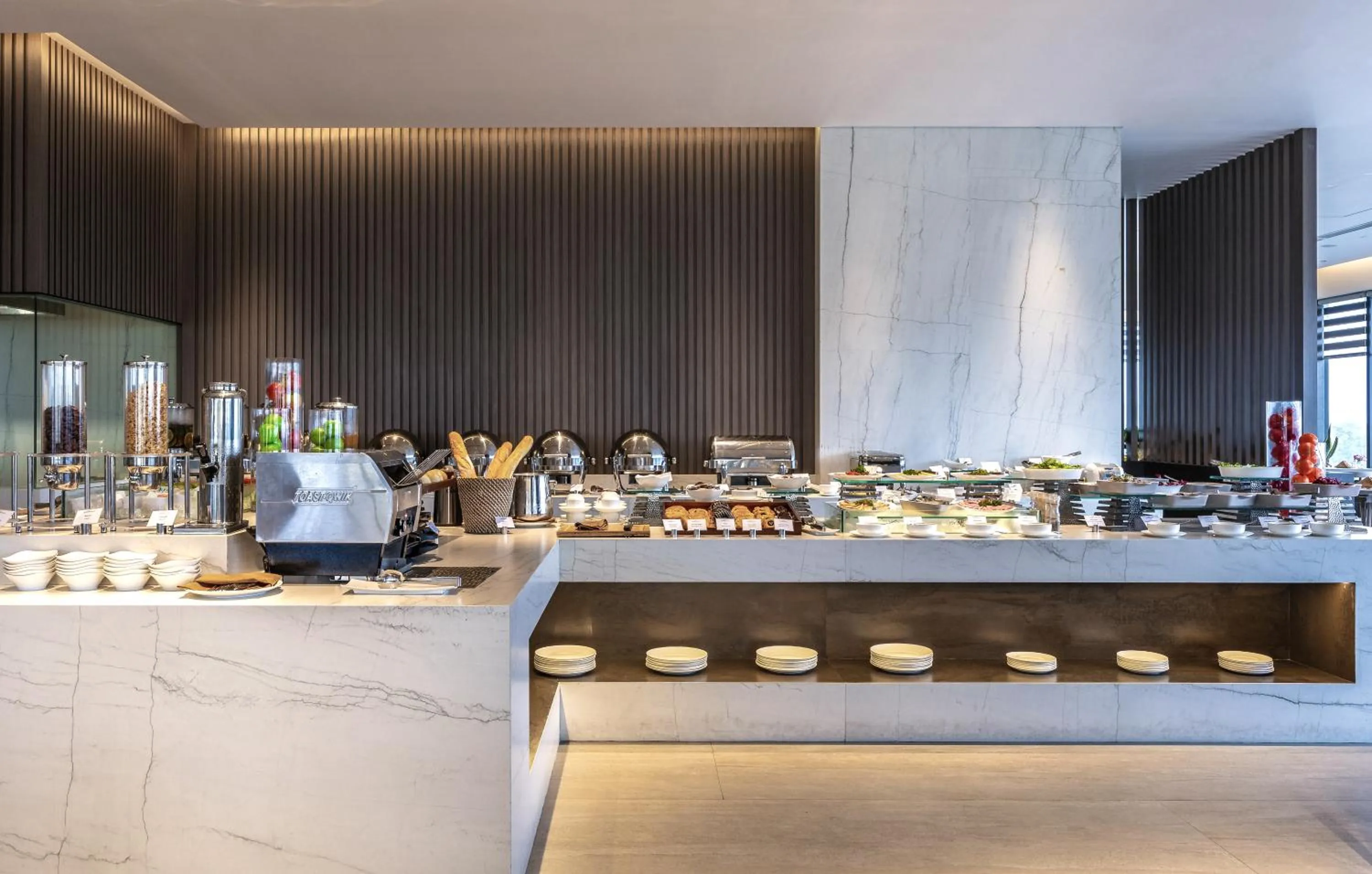 Breakfast in Fraser Residence Hanoi