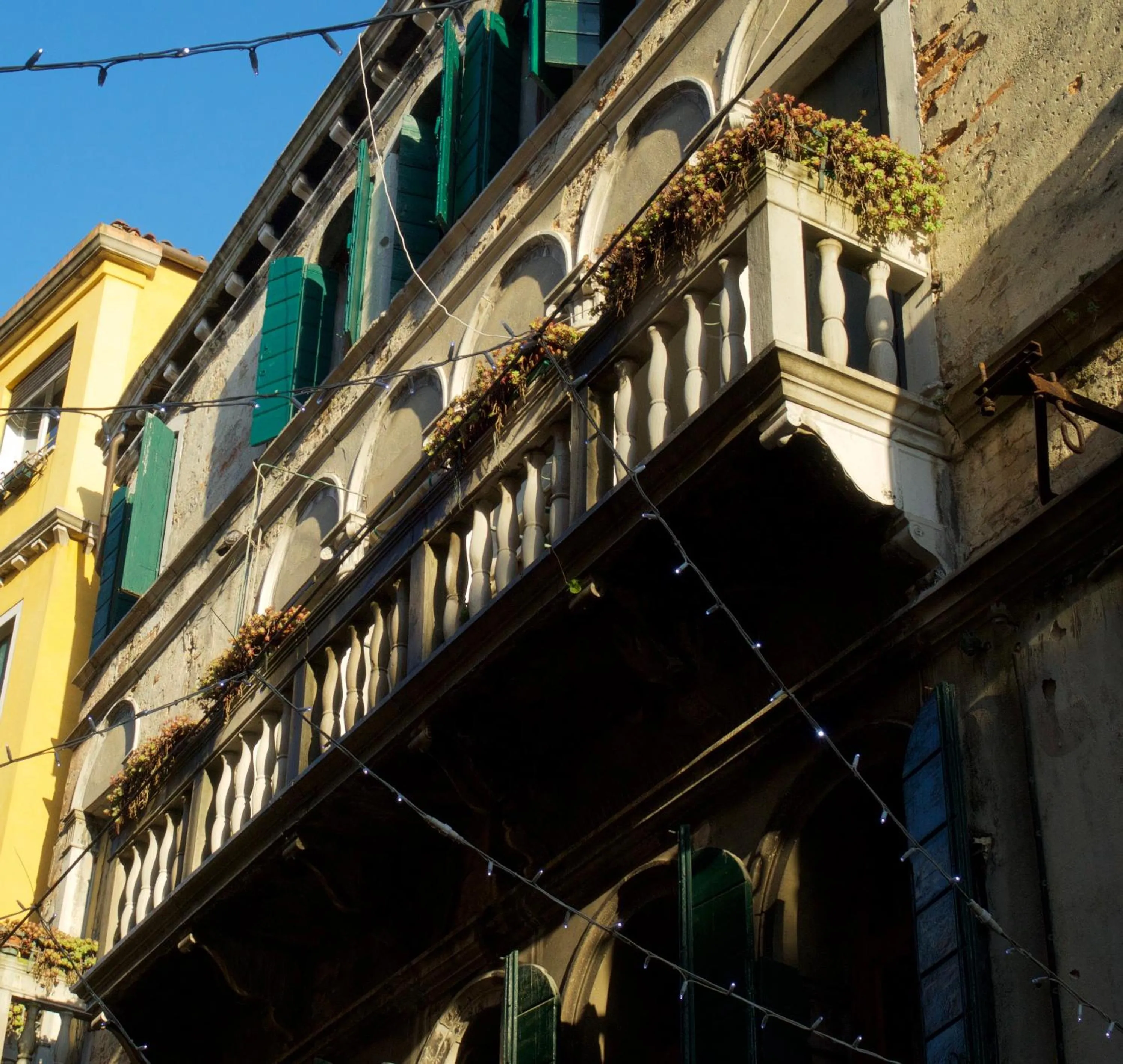 Property building in La Villeggiatura