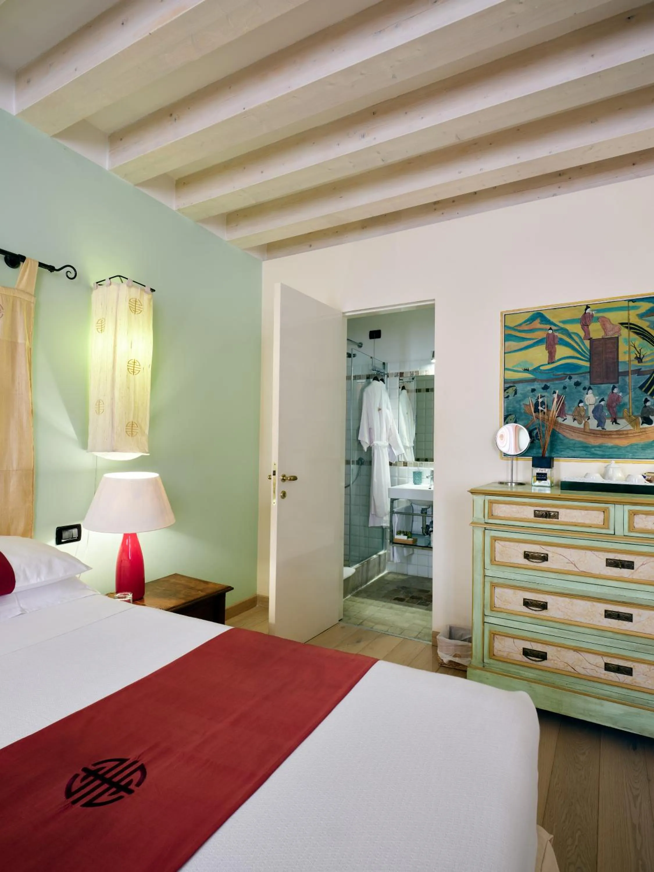 Bathroom, Bed in La Villeggiatura