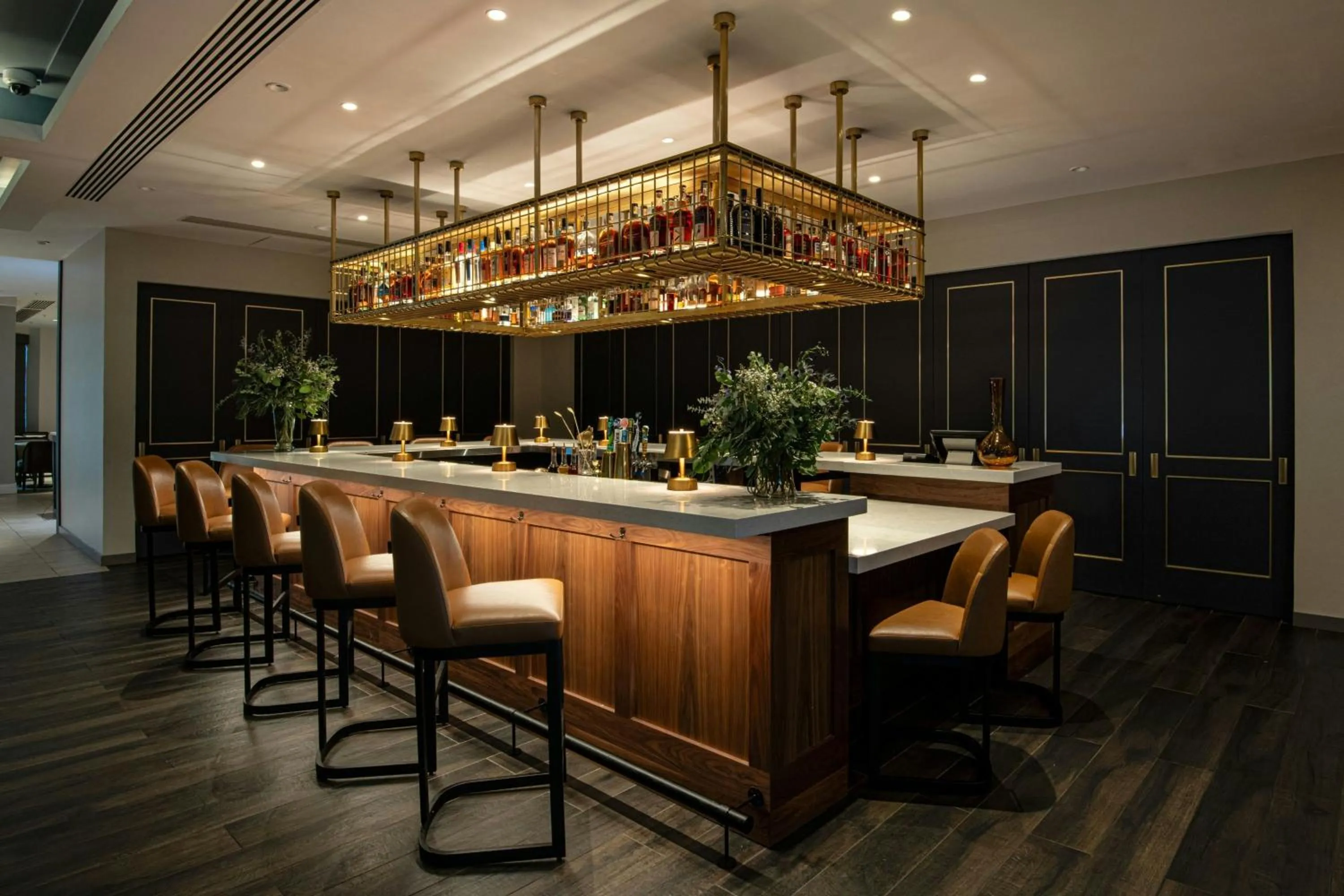 Lounge or bar in Mystic Marriott Hotel and Spa