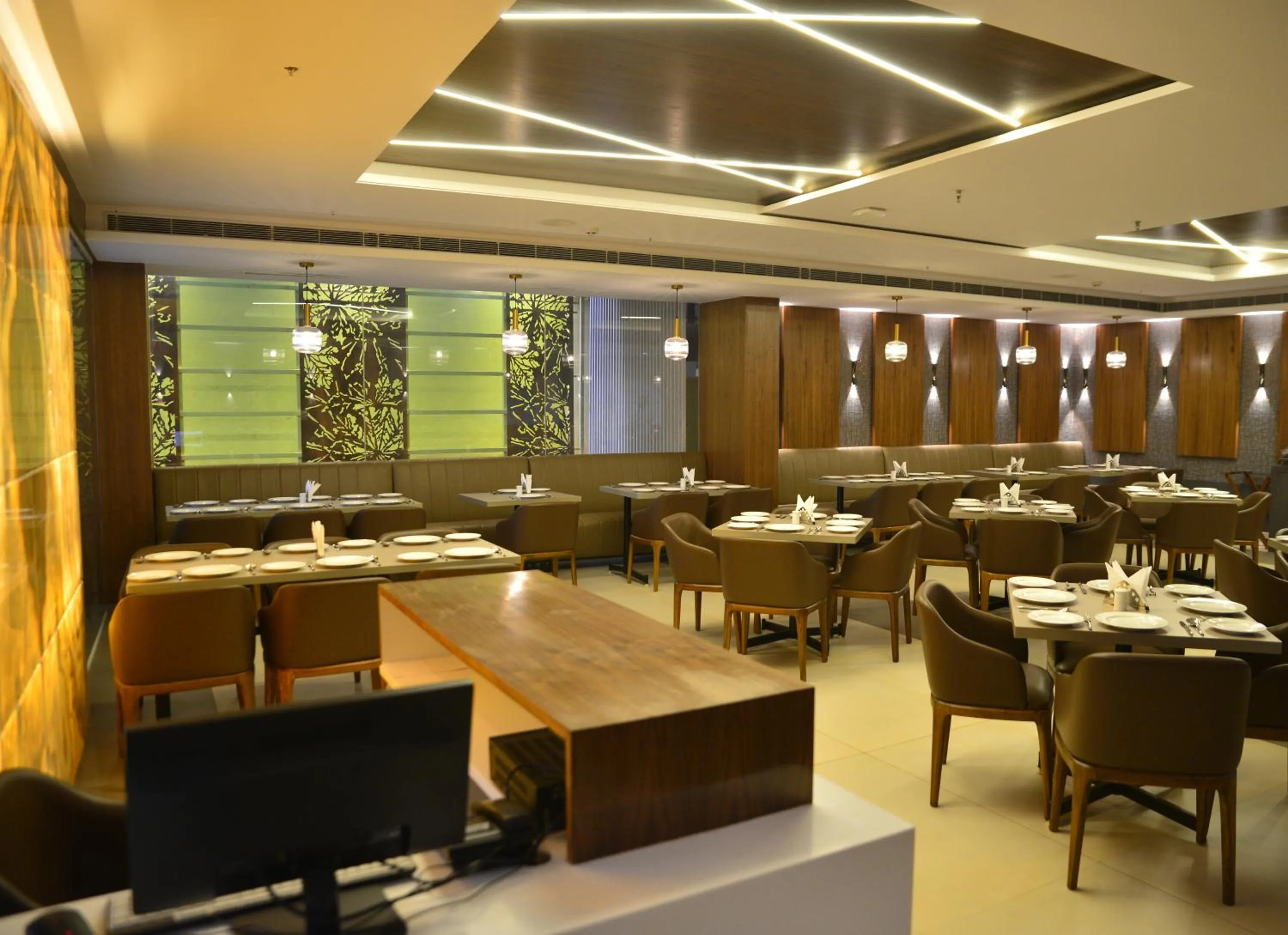 Restaurant/places to eat in CENTRAL A BOUTIQUE HOTEL