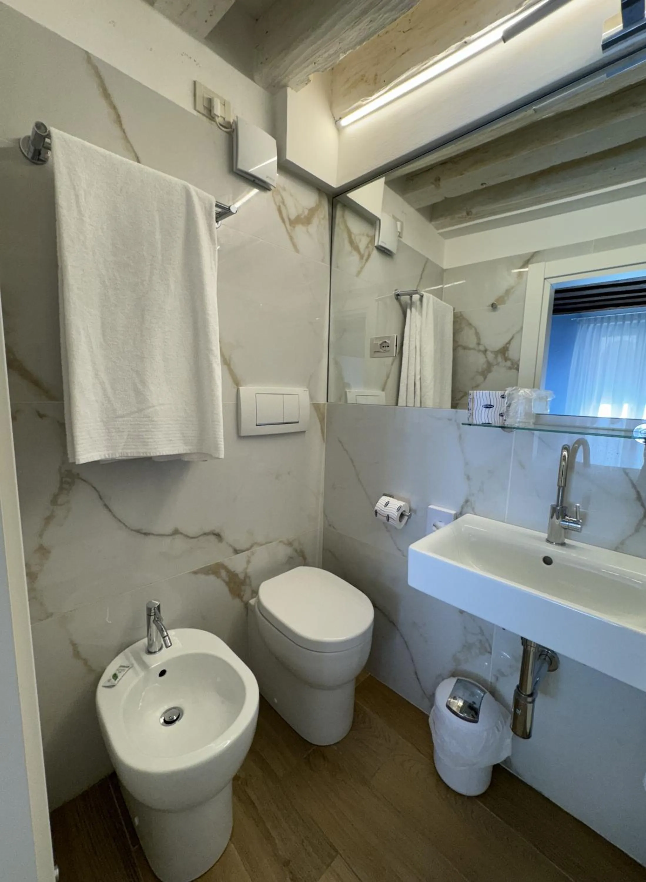 Toilet in Hotel Adriatico