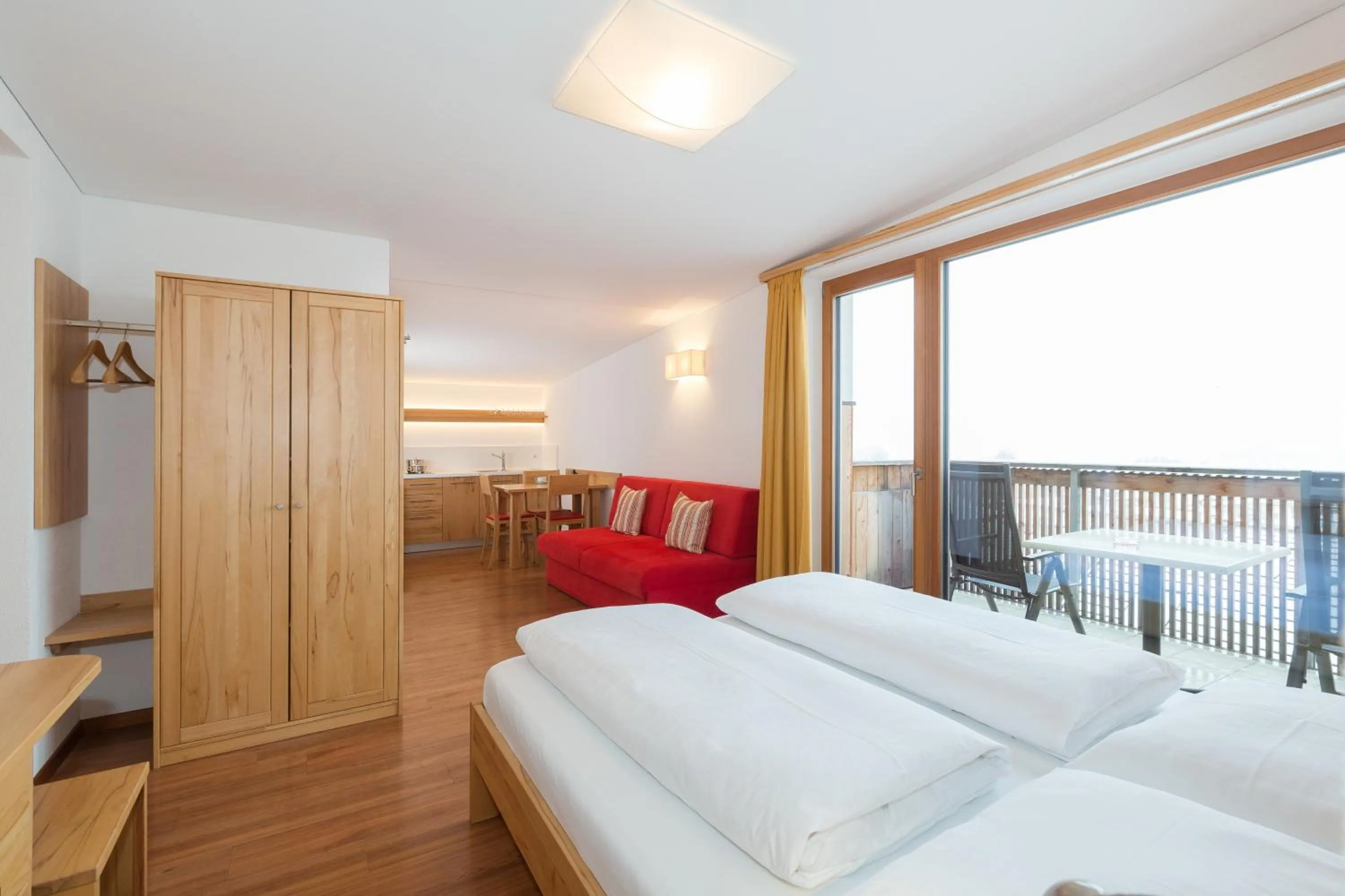 Photo of the whole room, Bed in Residence Aichner