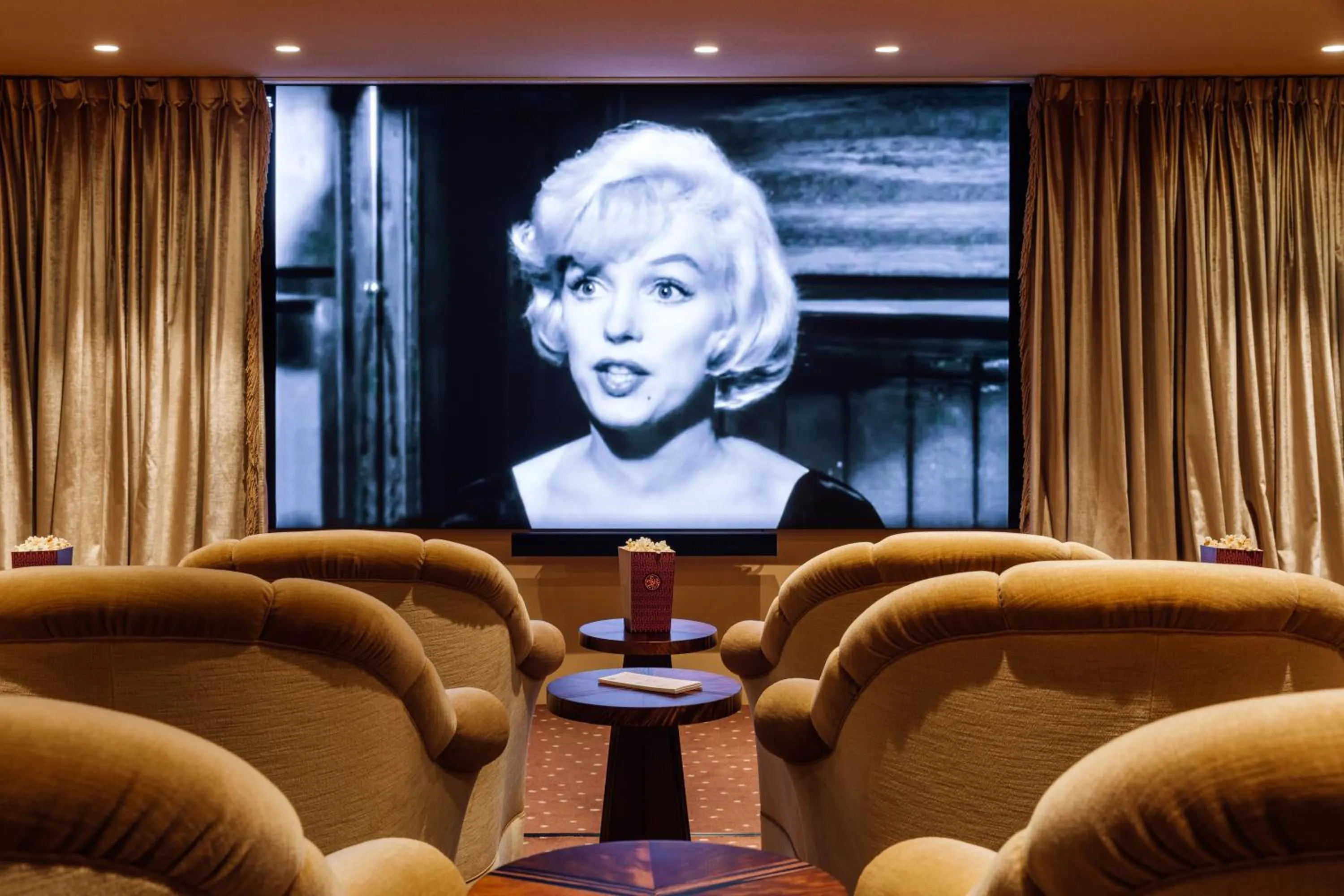 TV and multimedia in Sommerro