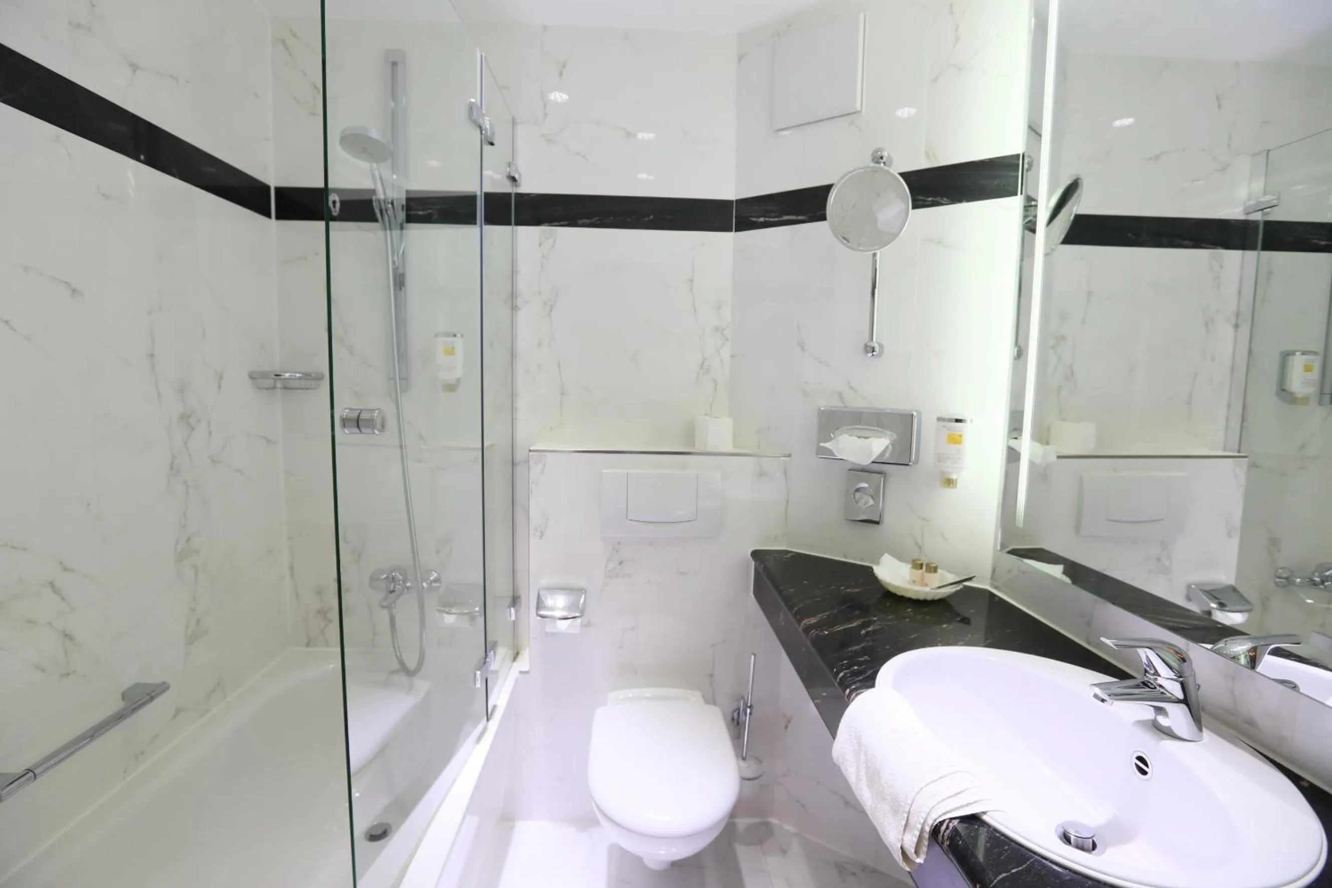 Bathroom in Parkhotel Stader Hof