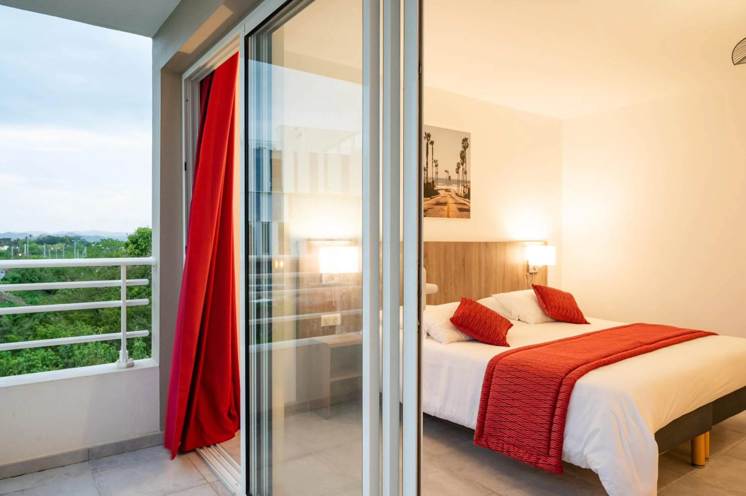 Bed in B&B HOME Fort-de-France Marina