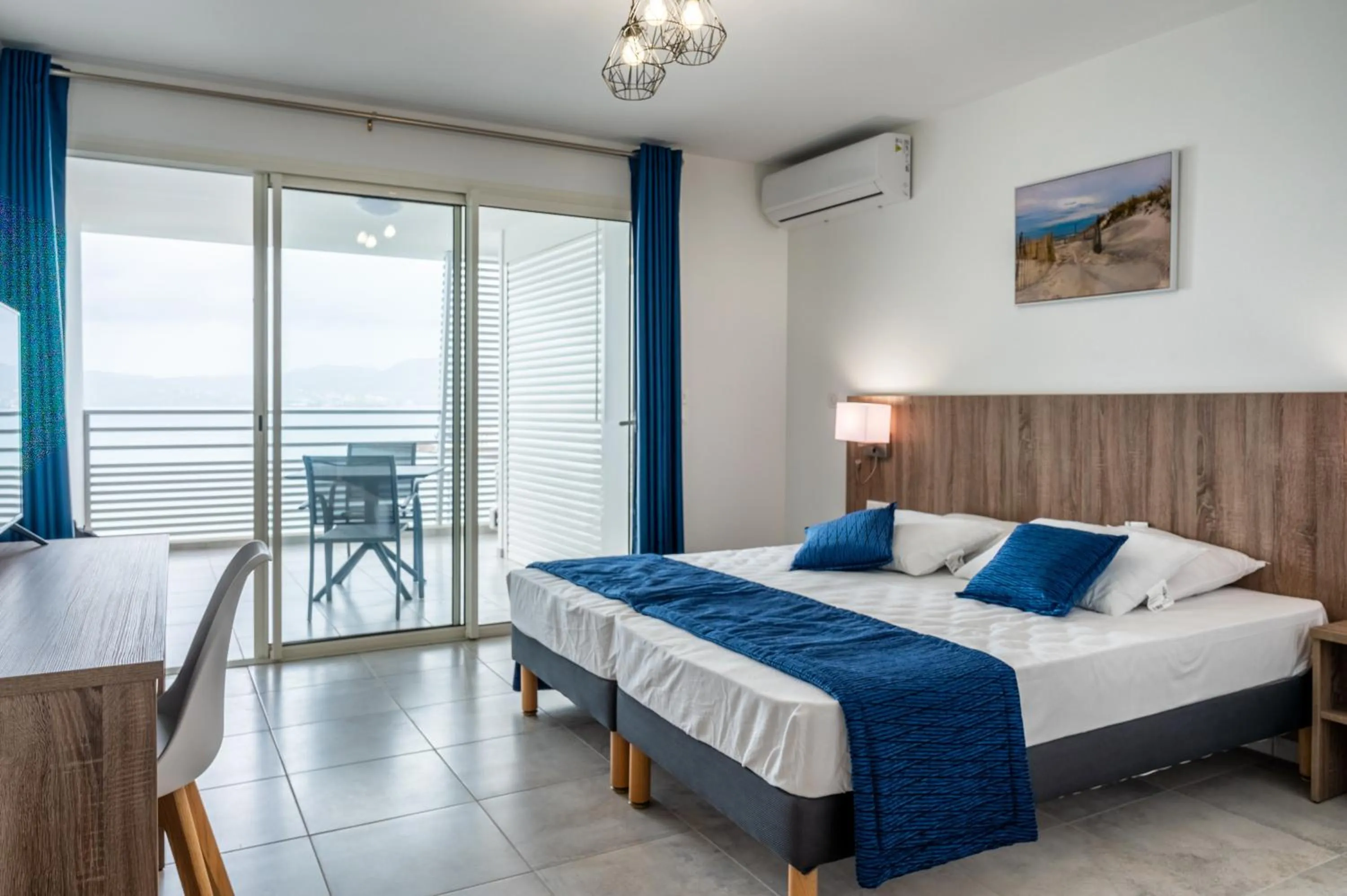 Bed in B&B HOME Fort-de-France Marina