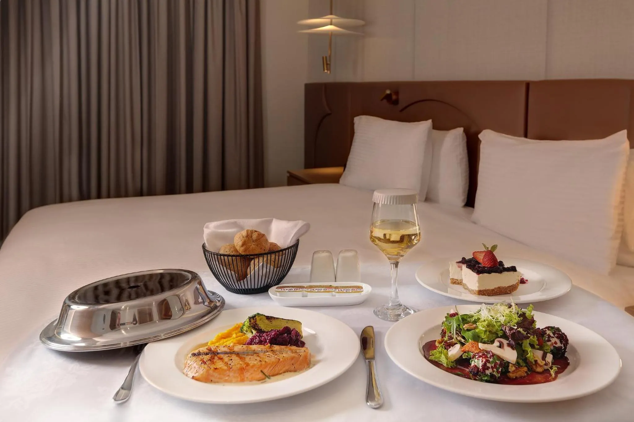 Photo of the whole room in voco Beirut Central District by IHG