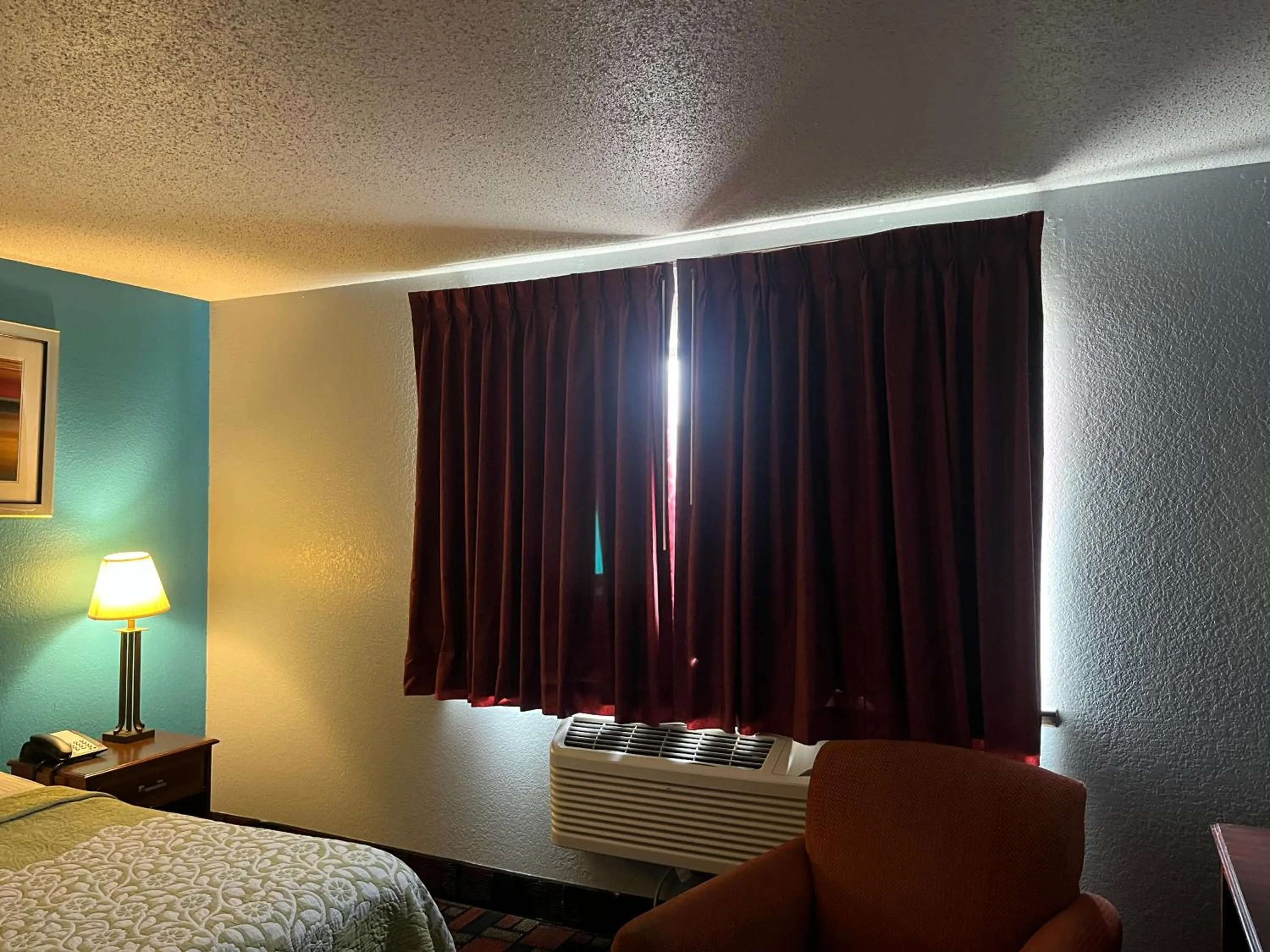 Photo of the whole room, Bed in Rodeway Inn Whitehall