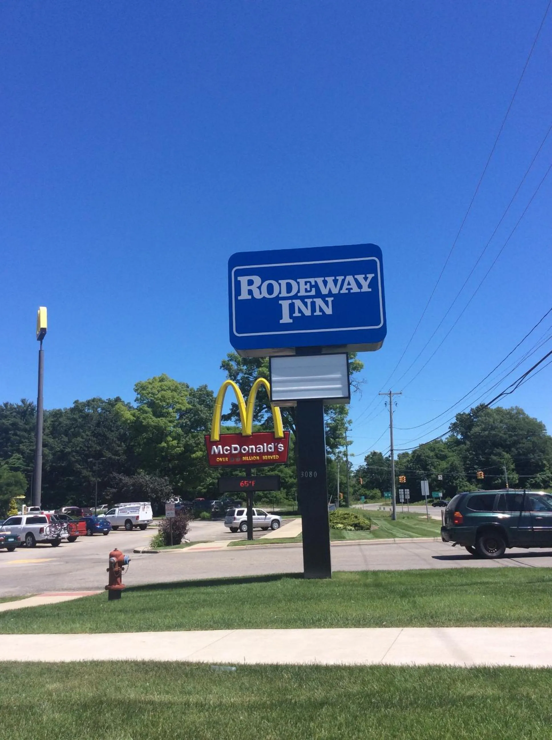 Logo/Certificate/Sign in Rodeway Inn Whitehall