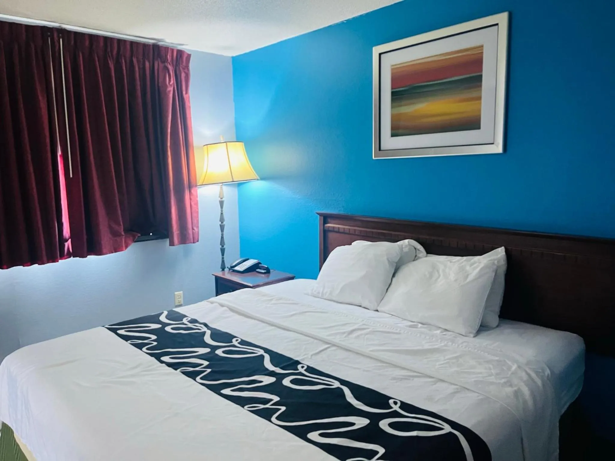 Bedroom, Bed in Rodeway Inn Whitehall